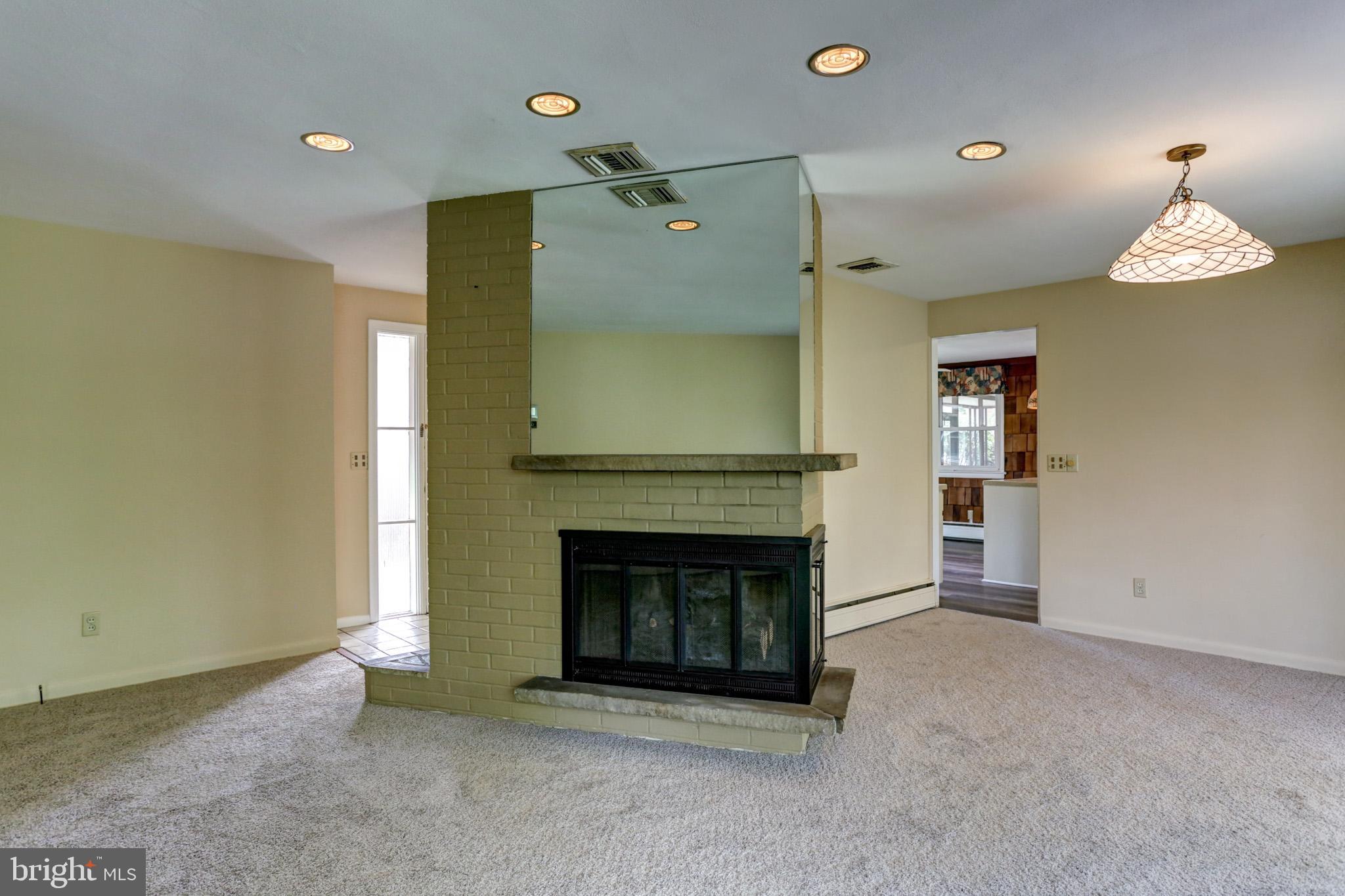 CEDAR CLIFF MANOR - Residential