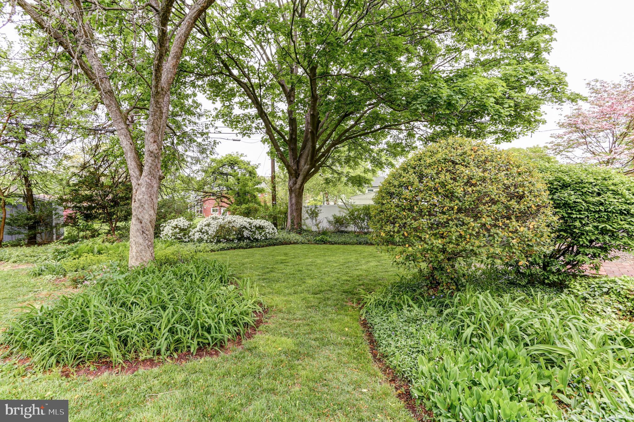 CEDAR CLIFF MANOR - Residential