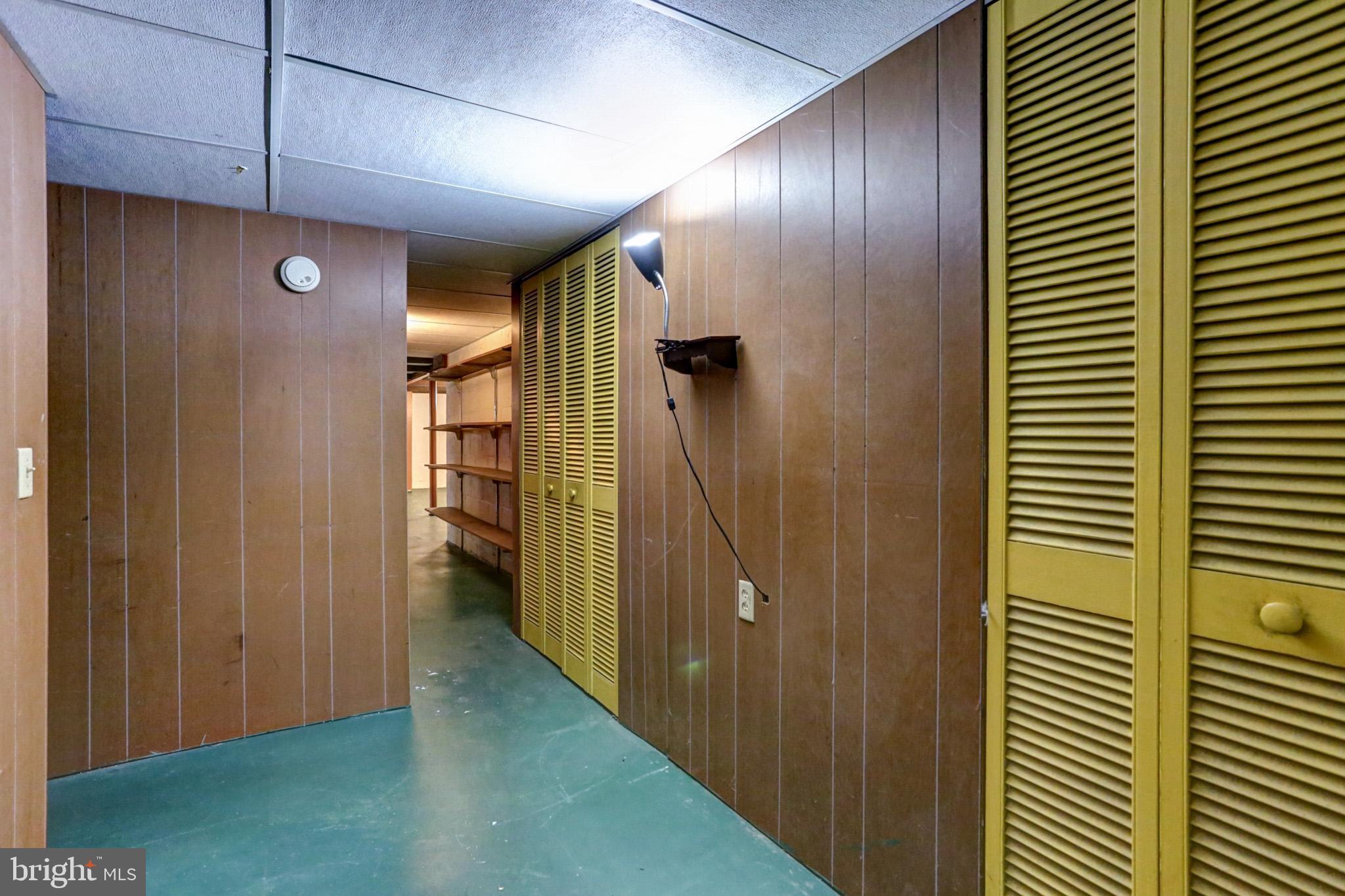 CEDAR CLIFF MANOR - Residential