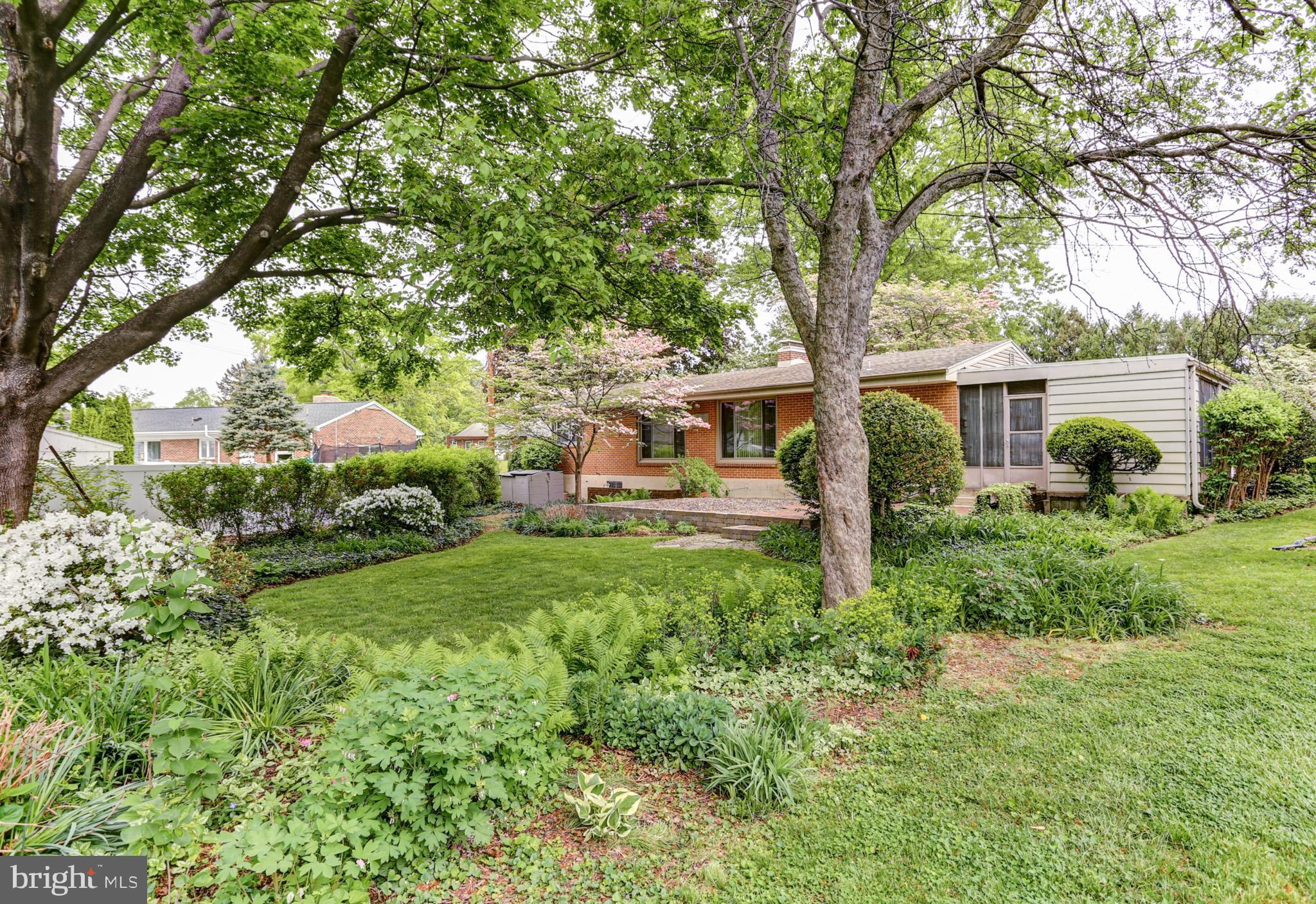 CEDAR CLIFF MANOR - Residential