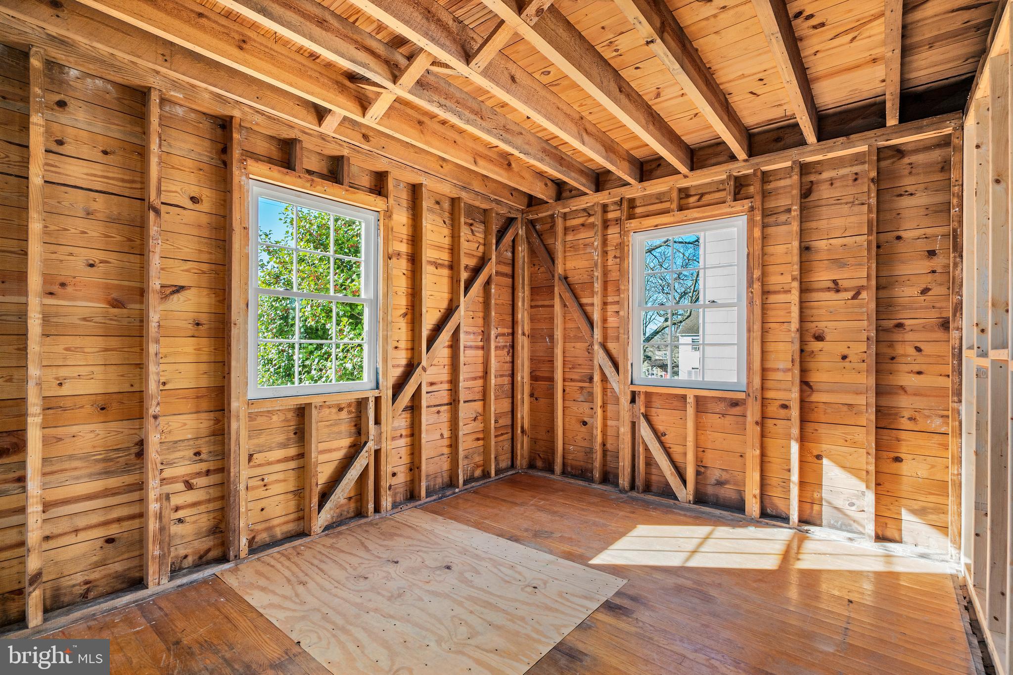 GWYNNLAKE PARK - Residential