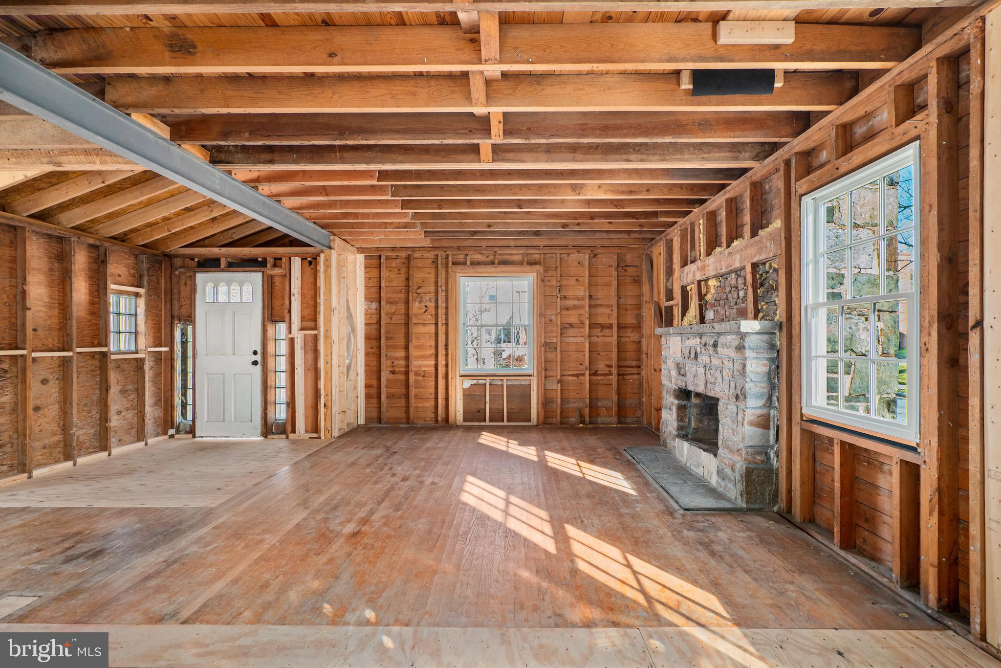 GWYNNLAKE PARK - Residential