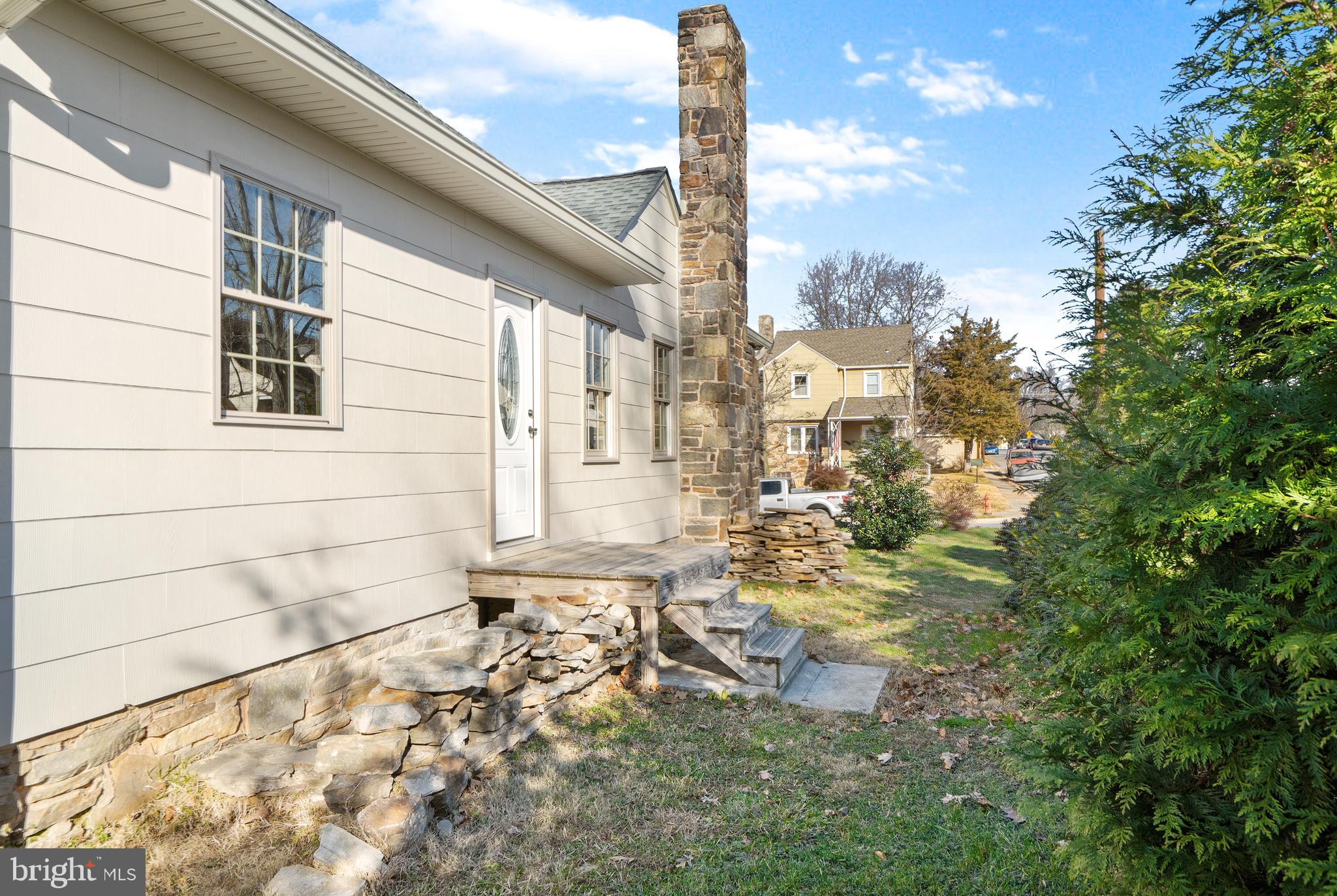 GWYNNLAKE PARK - Residential