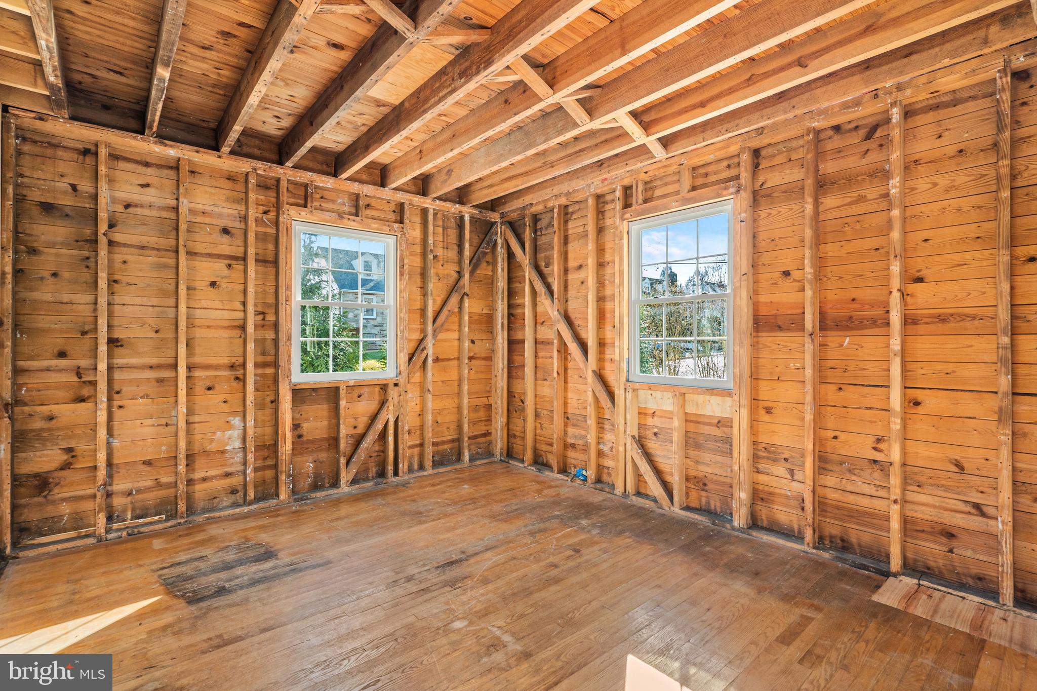 GWYNNLAKE PARK - Residential