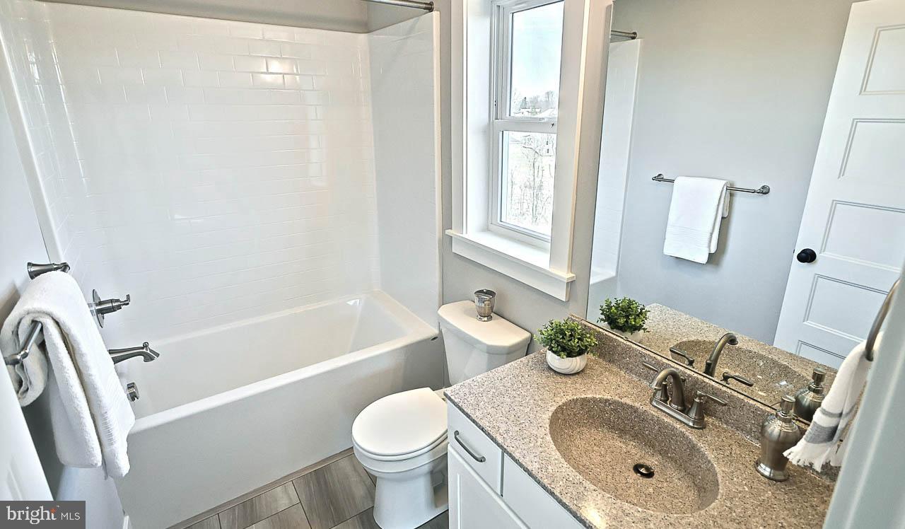 WILLOW CREEK FARMS - Residential