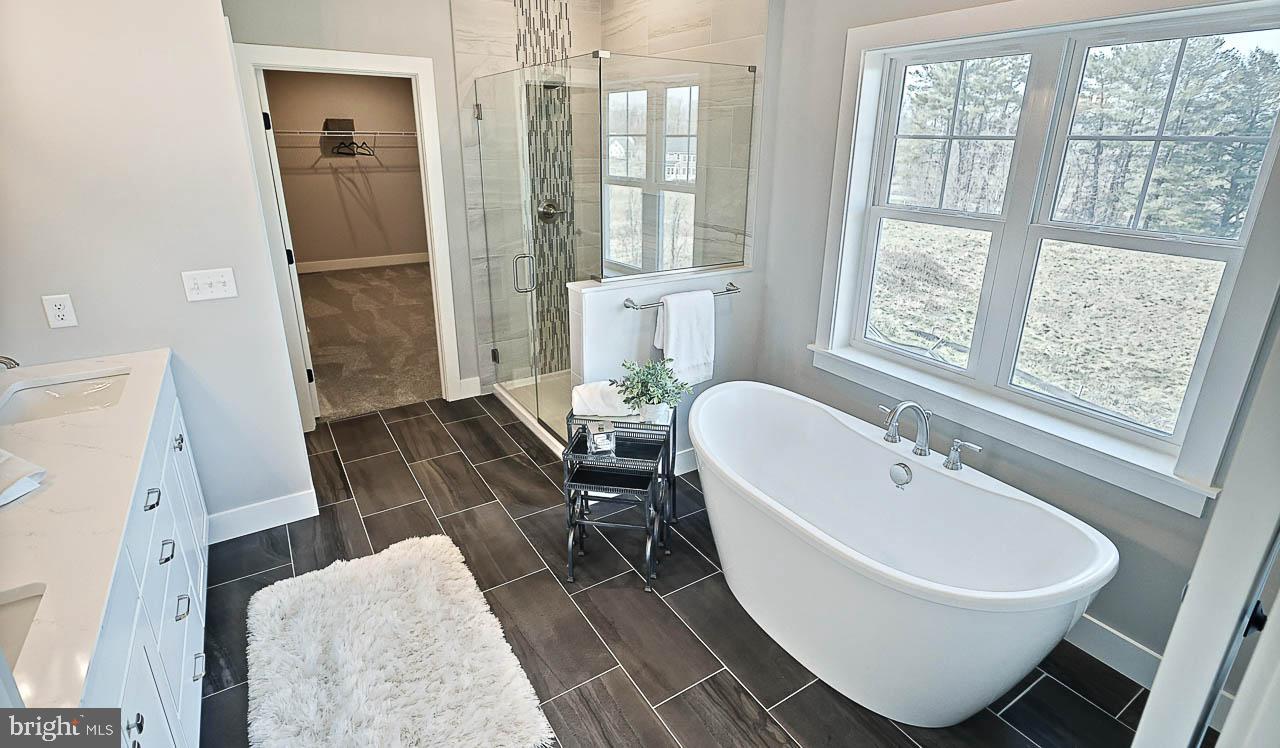 WILLOW CREEK FARMS - Residential