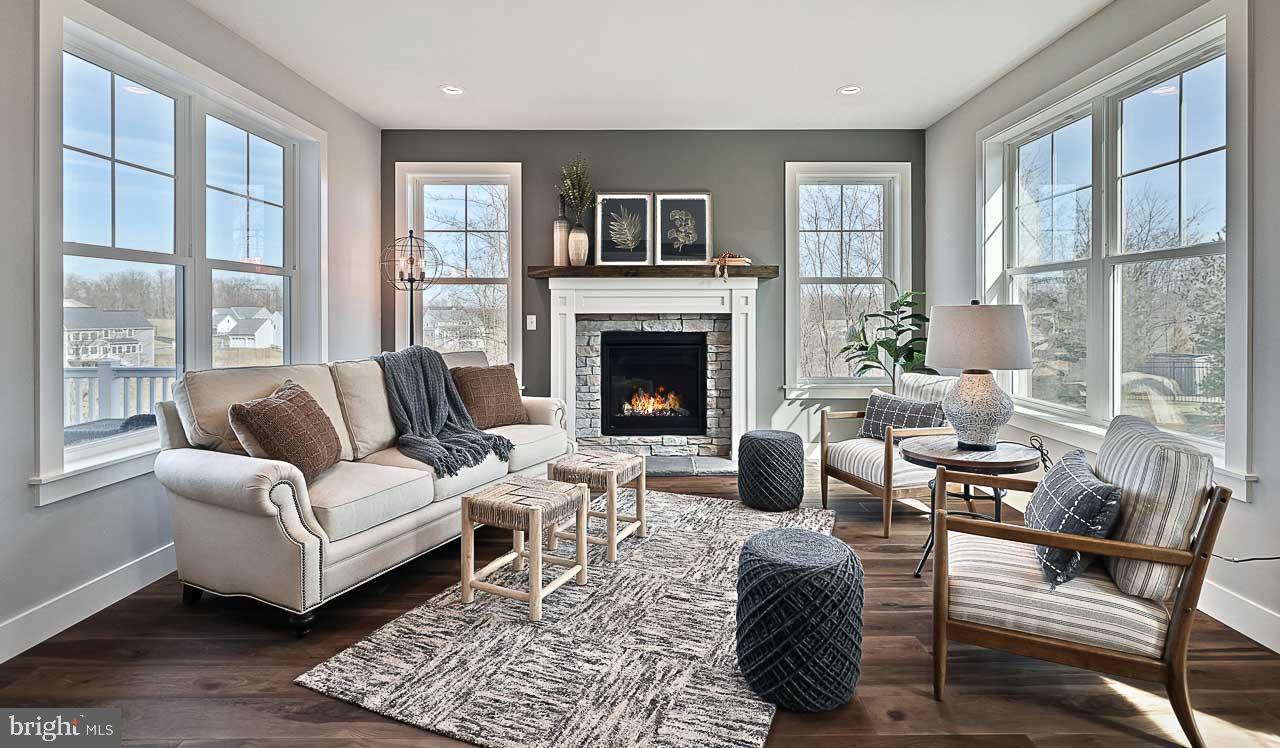 WILLOW CREEK FARMS - Residential