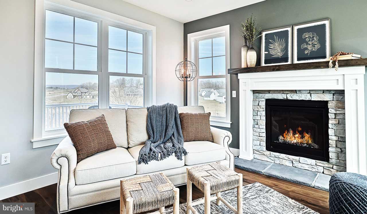 WILLOW CREEK FARMS - Residential