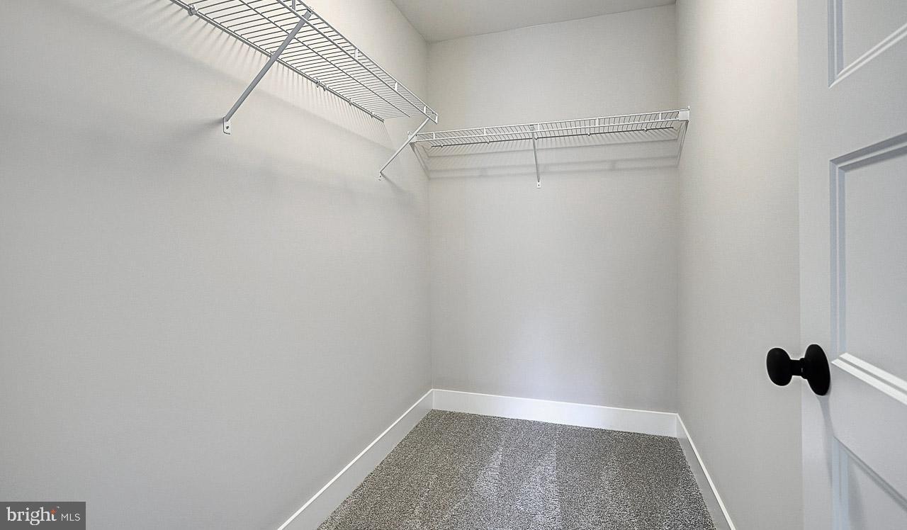 WILLOW CREEK FARMS - Residential