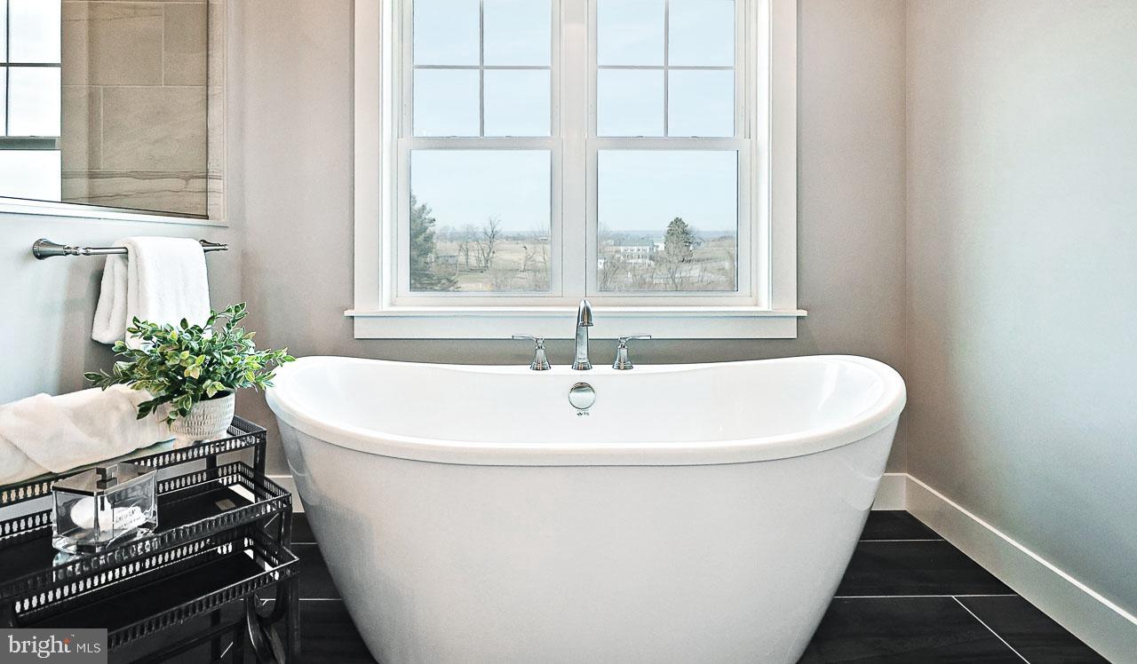 WILLOW CREEK FARMS - Residential