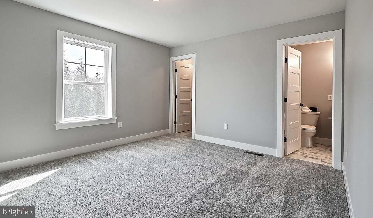 WILLOW CREEK FARMS - Residential