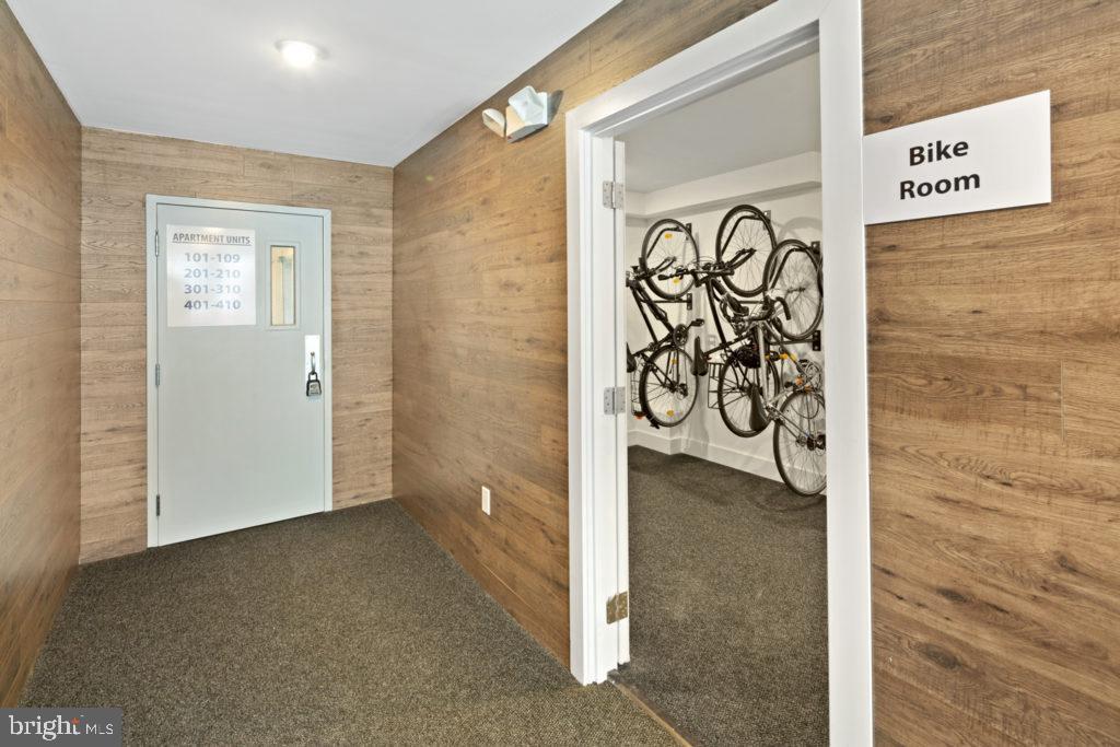 POINT BREEZE - Residential Lease