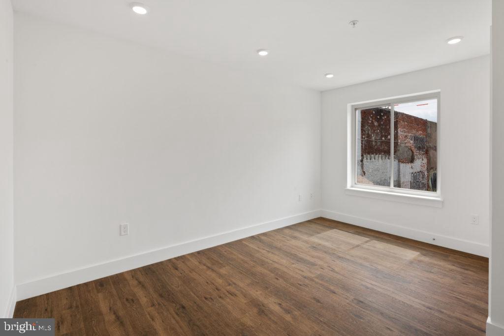 POINT BREEZE - Residential Lease