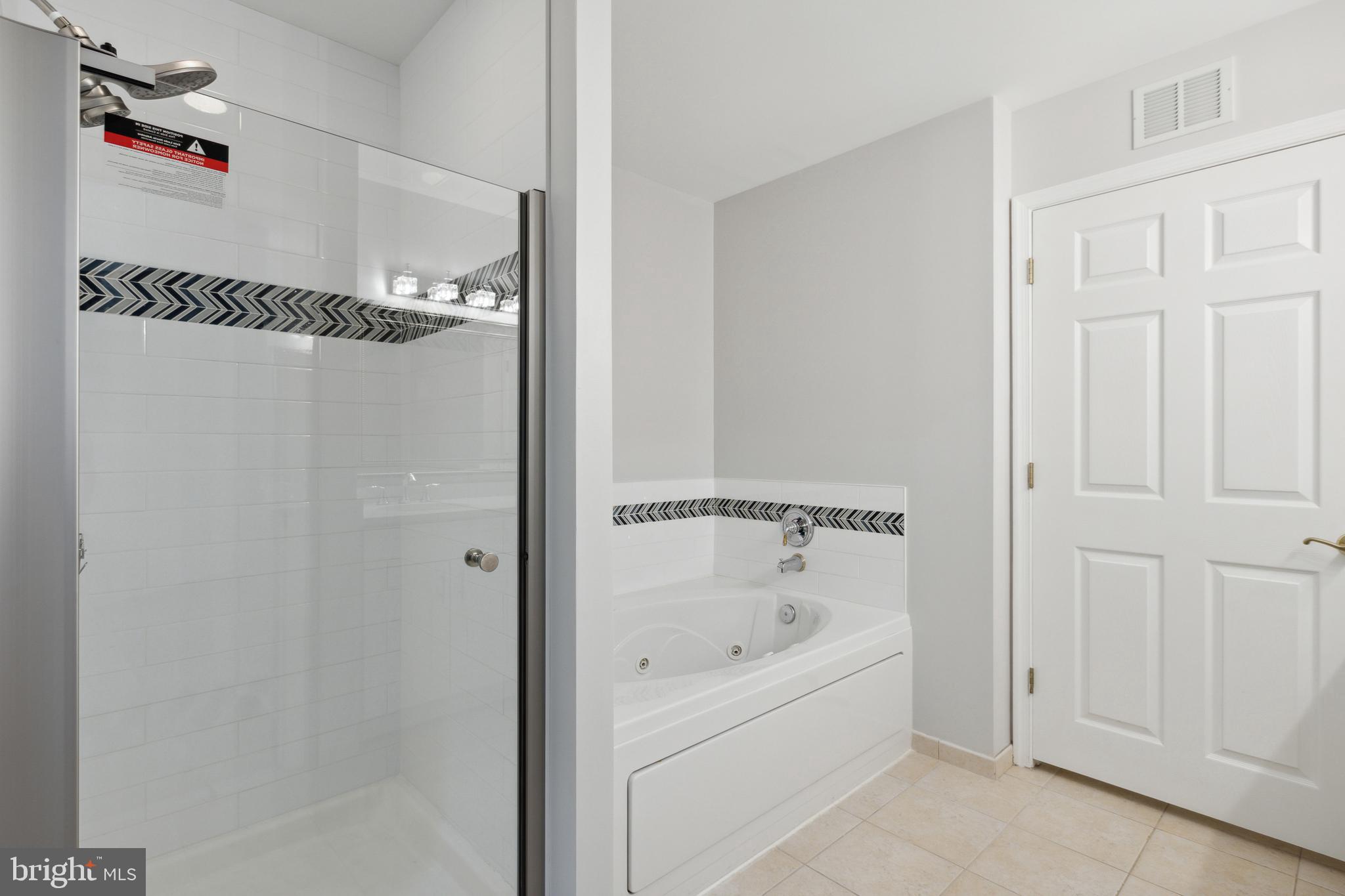 STRATFORD CONDOMINIUMS - Residential Lease