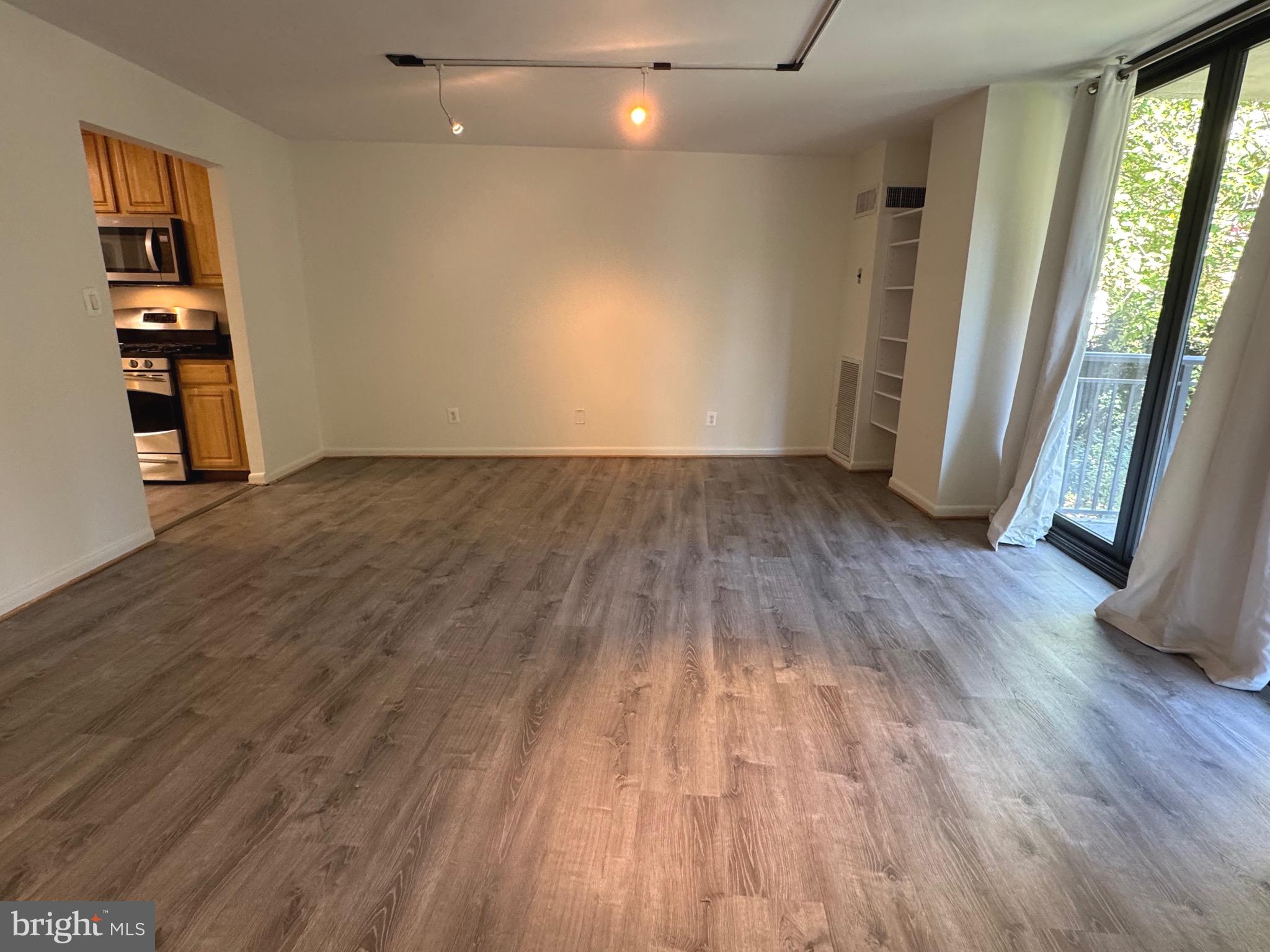 4620 N PARK AVENUE 202E