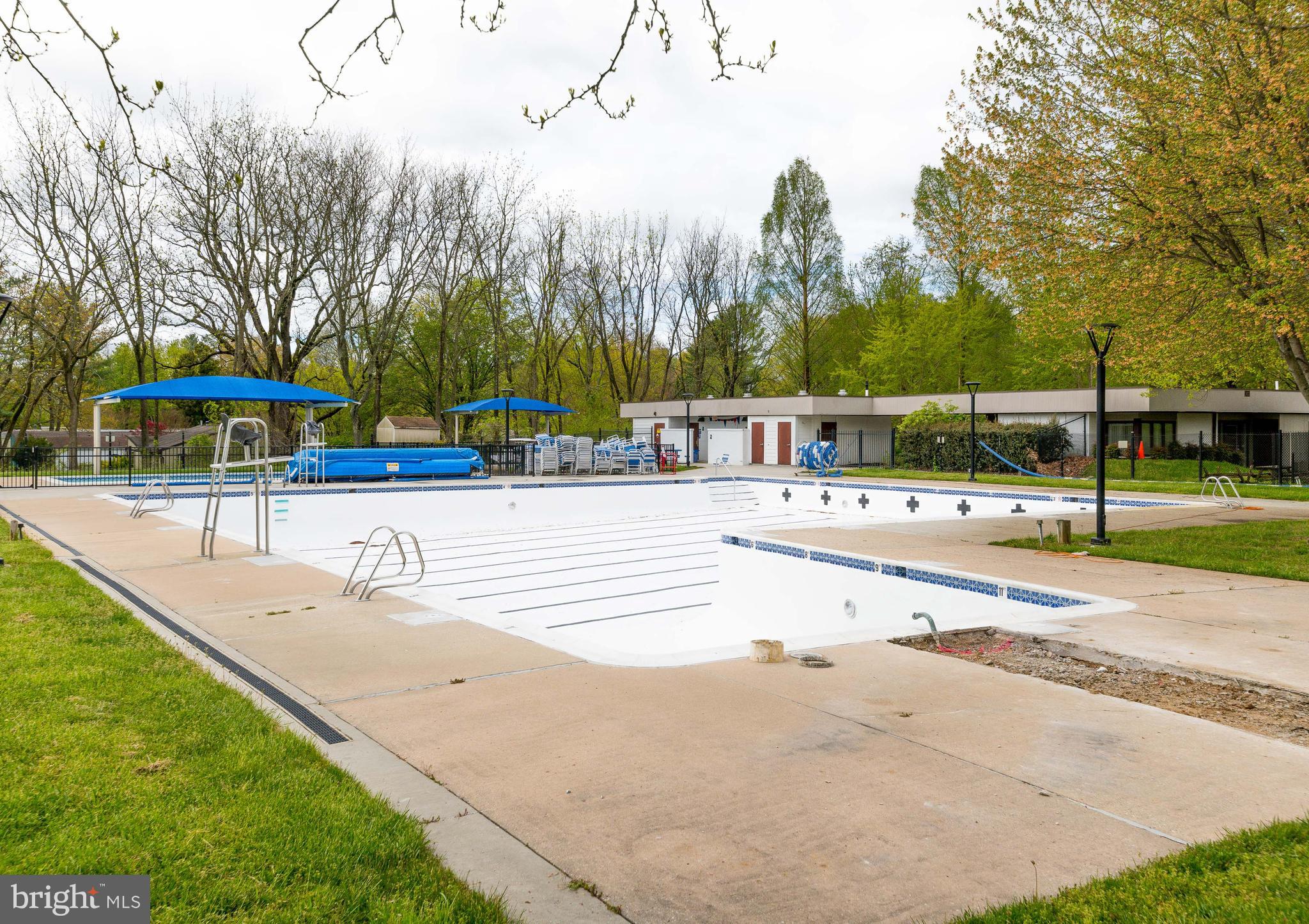 VILLAGE OF OAKLAND MILLS - Residential