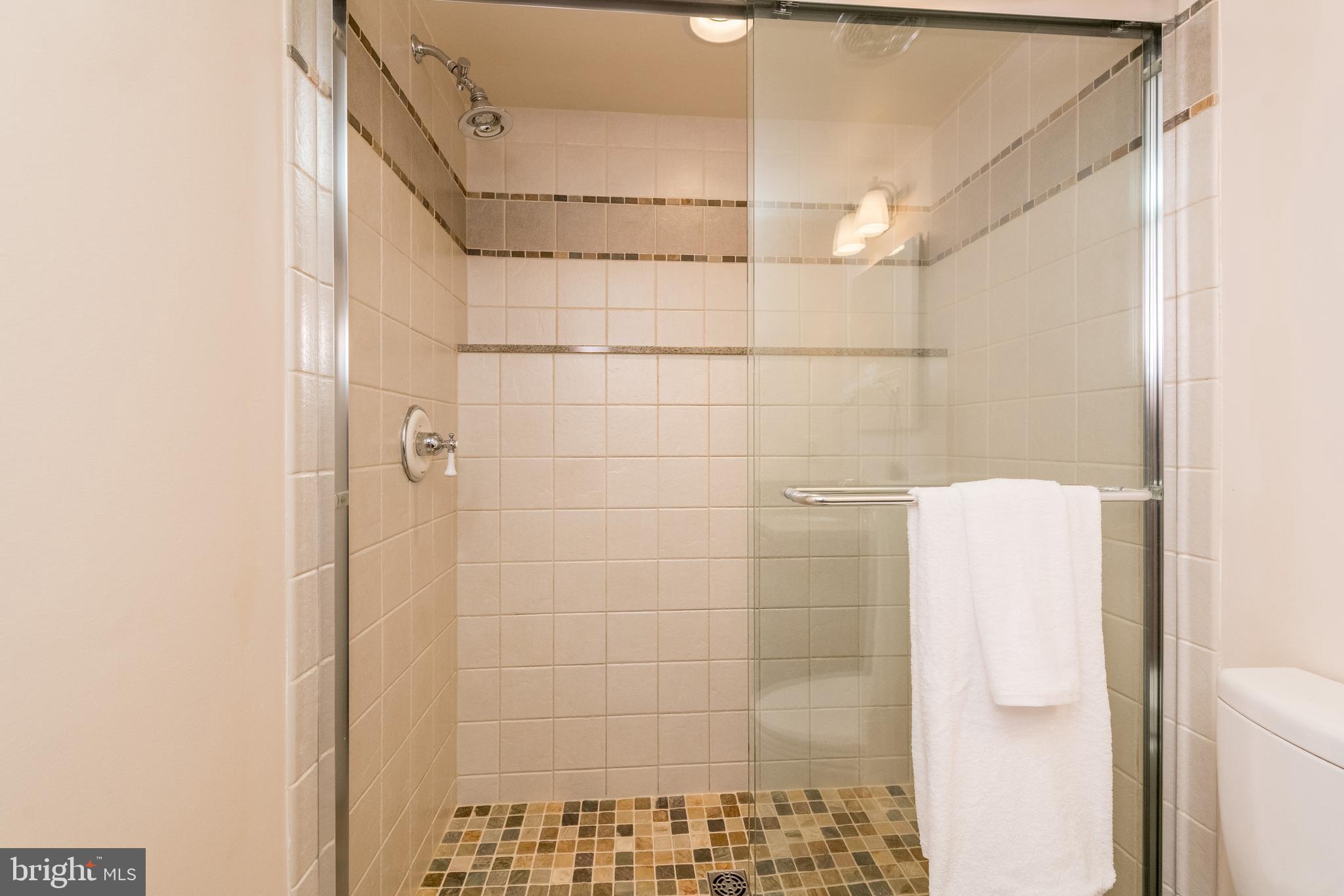 VILLAGE OF OAKLAND MILLS - Residential