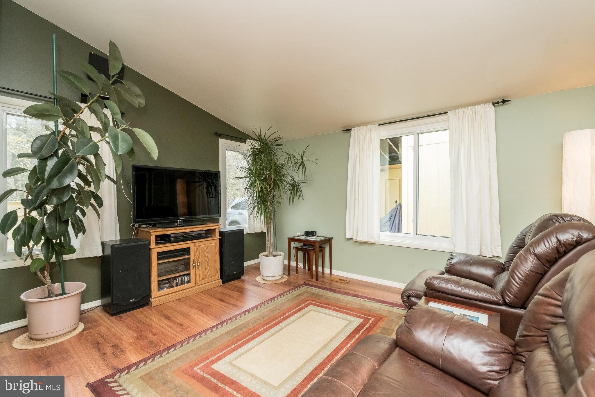 VILLAGE OF OAKLAND MILLS - Residential