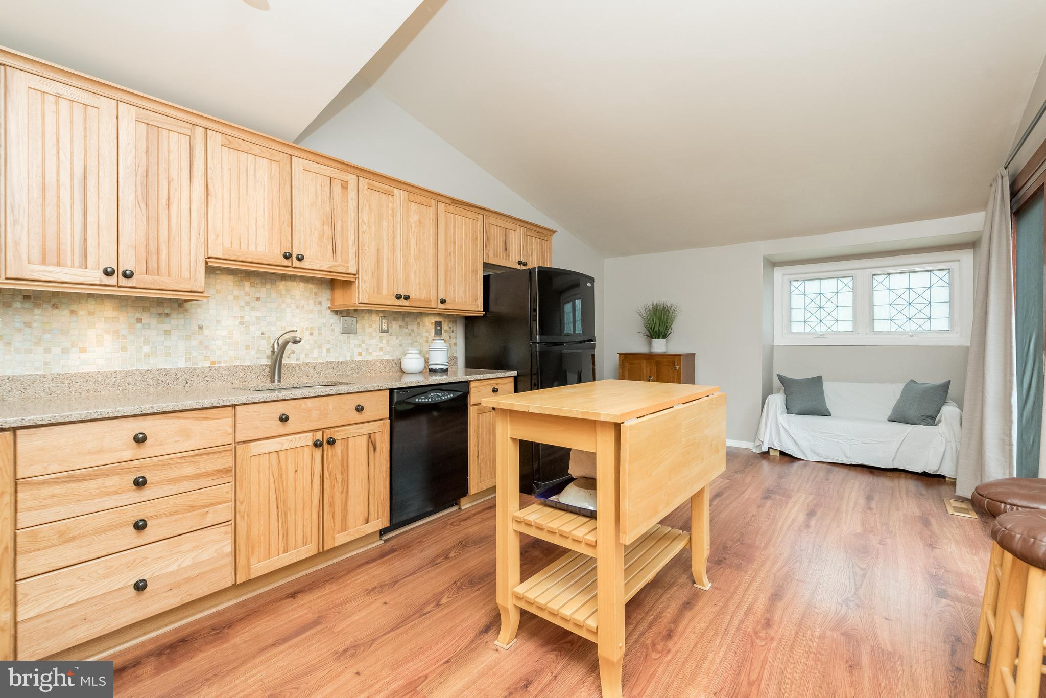 VILLAGE OF OAKLAND MILLS - Residential