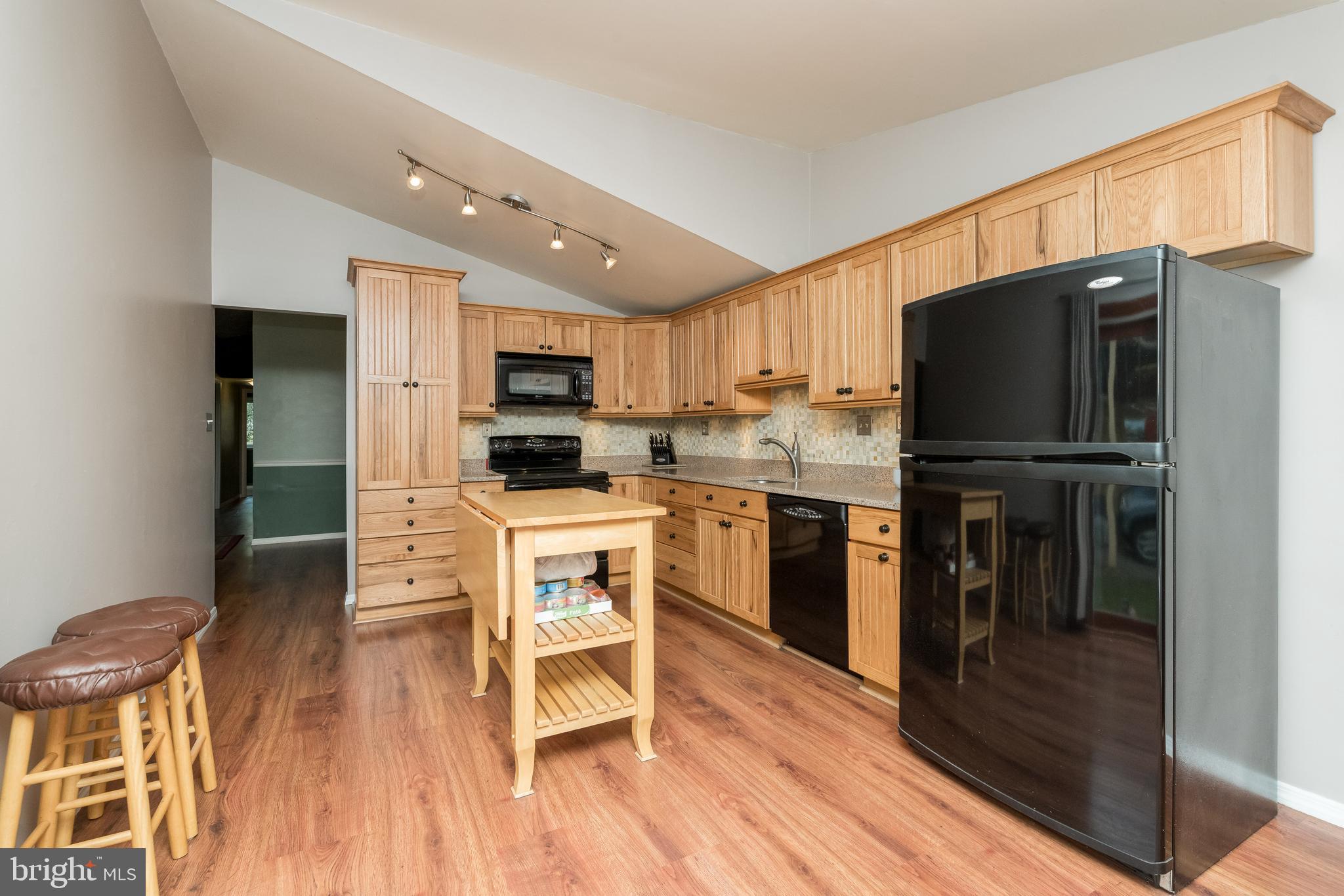 VILLAGE OF OAKLAND MILLS - Residential