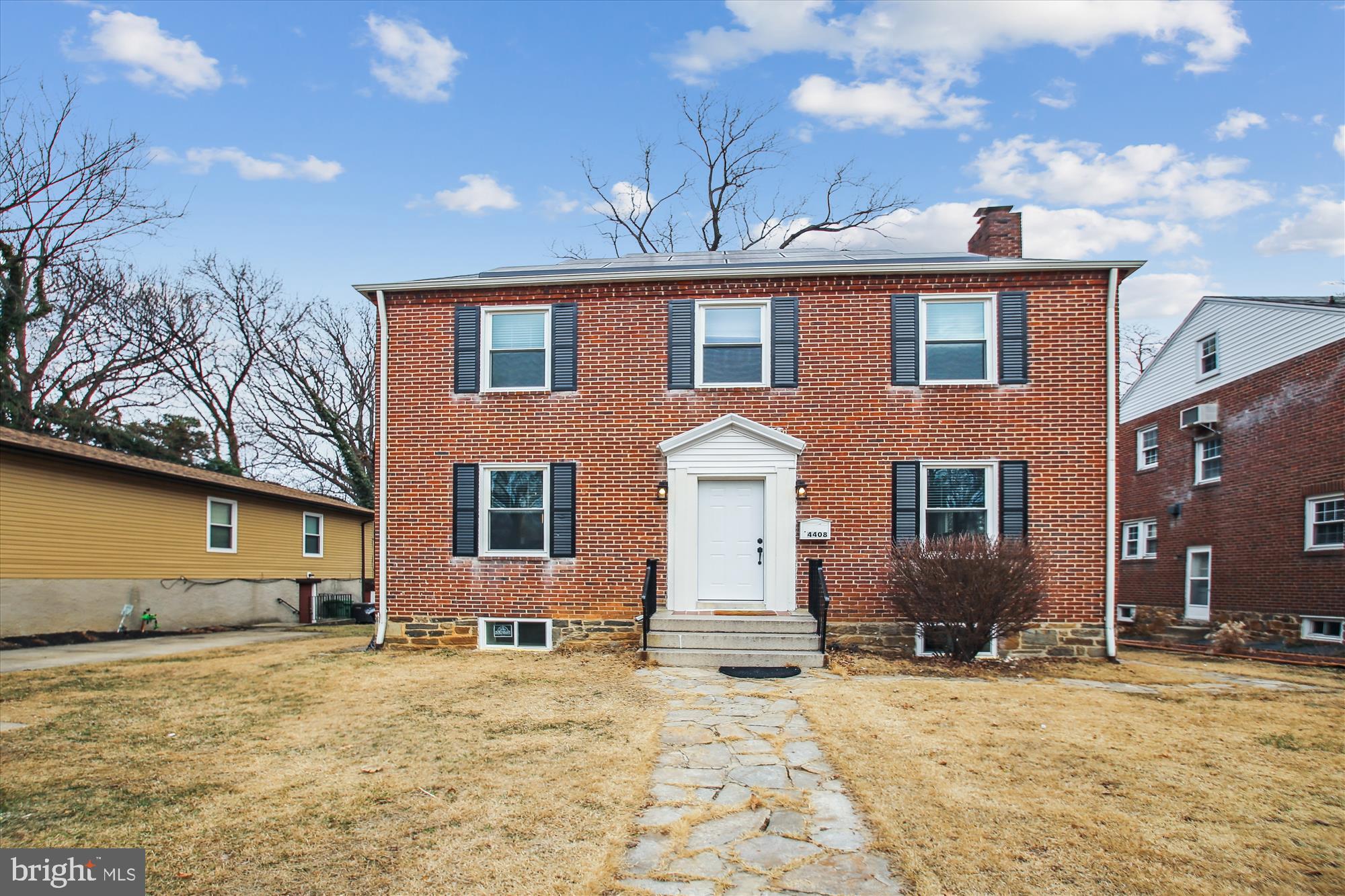 HILLSDALE ESTATES - Residential