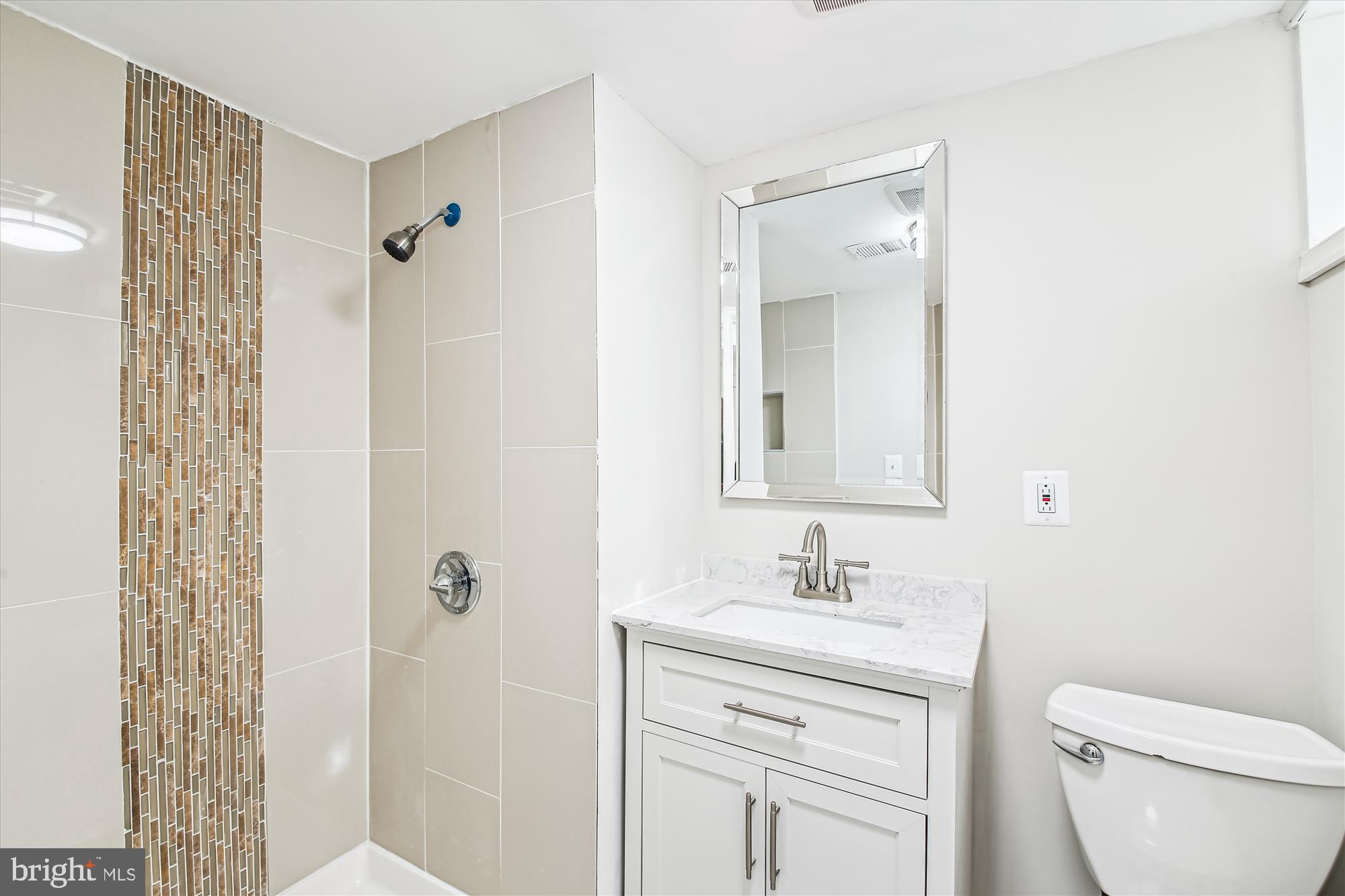 HILLSDALE ESTATES - Residential