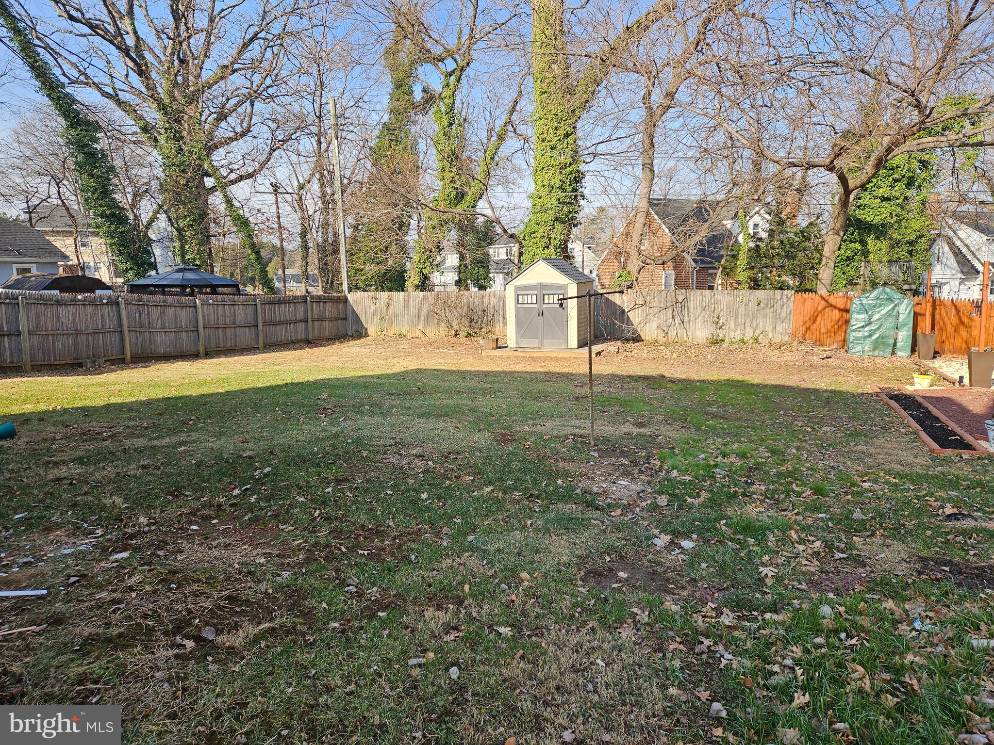 HILLSDALE ESTATES - Residential