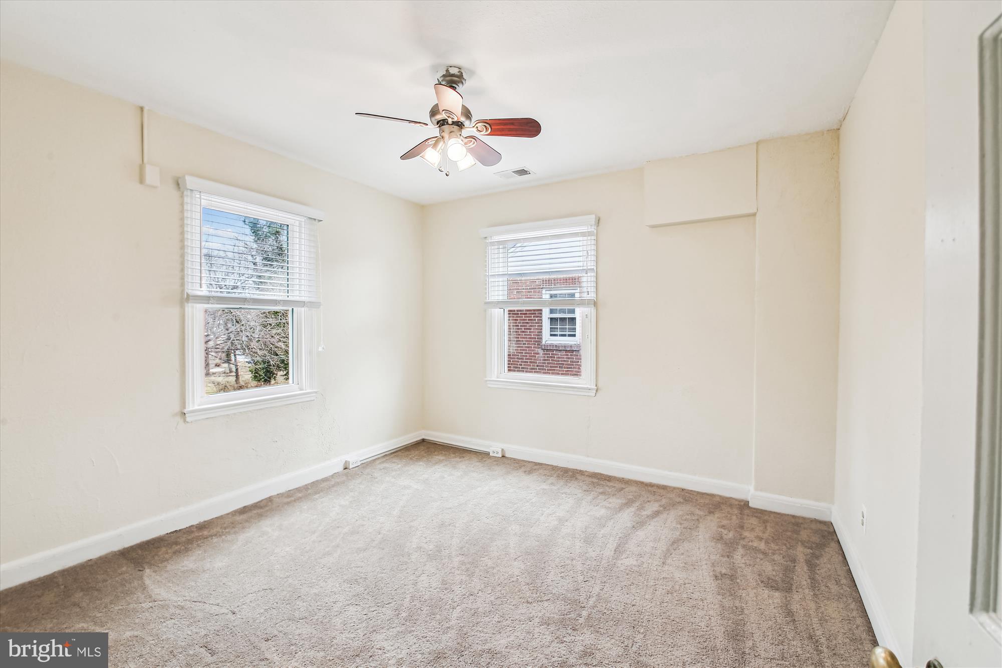 HILLSDALE ESTATES - Residential