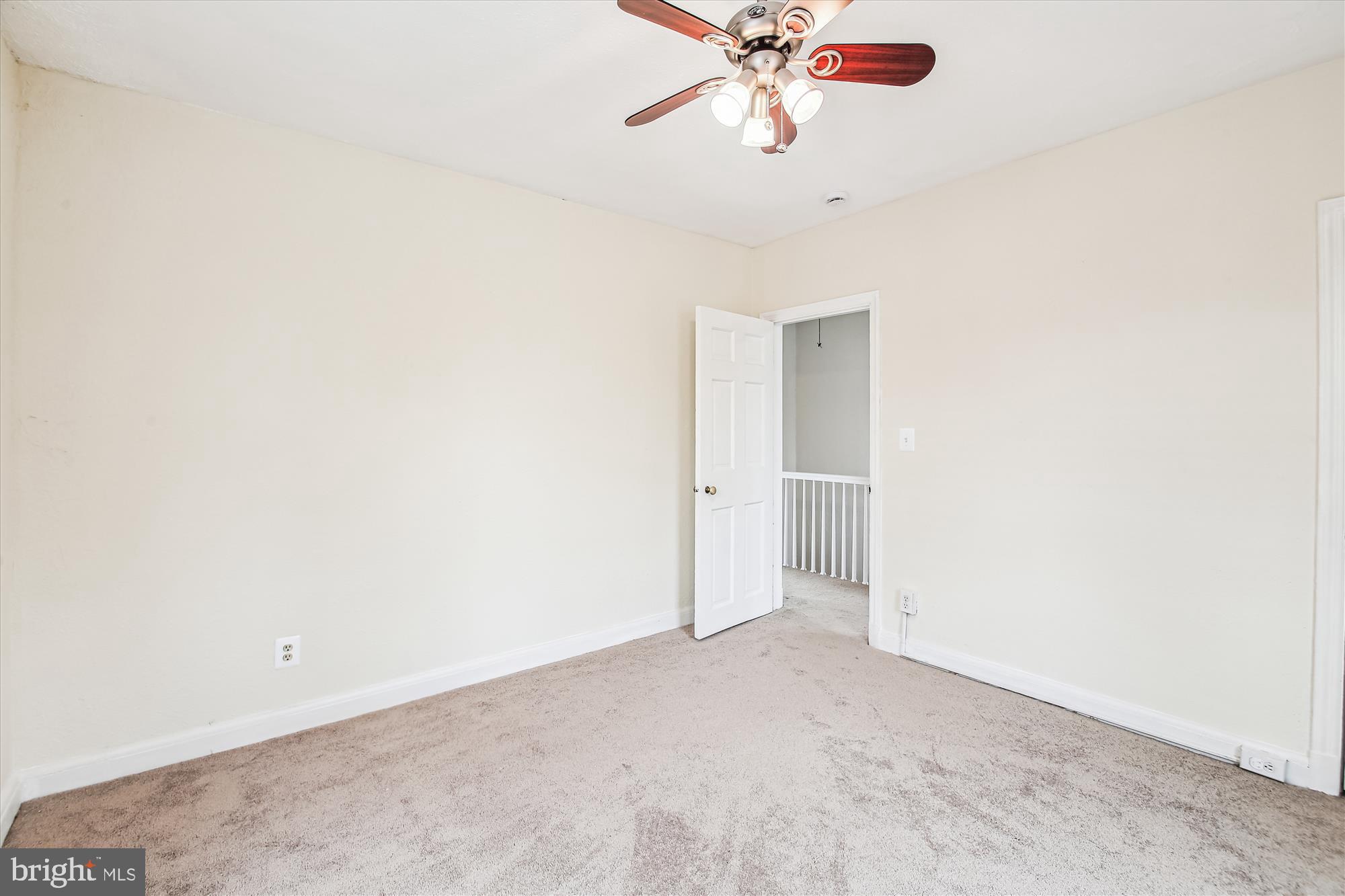 HILLSDALE ESTATES - Residential