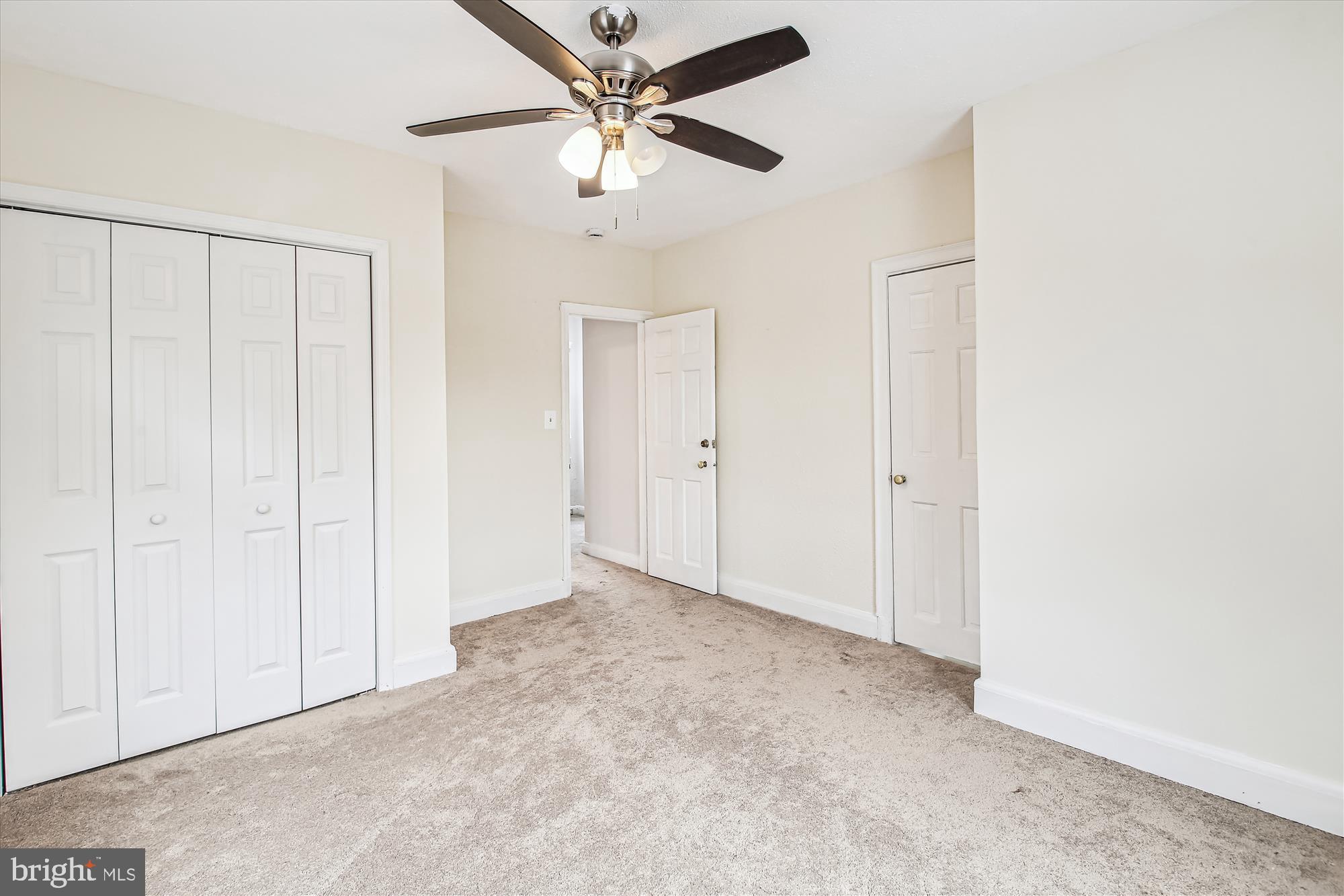 HILLSDALE ESTATES - Residential