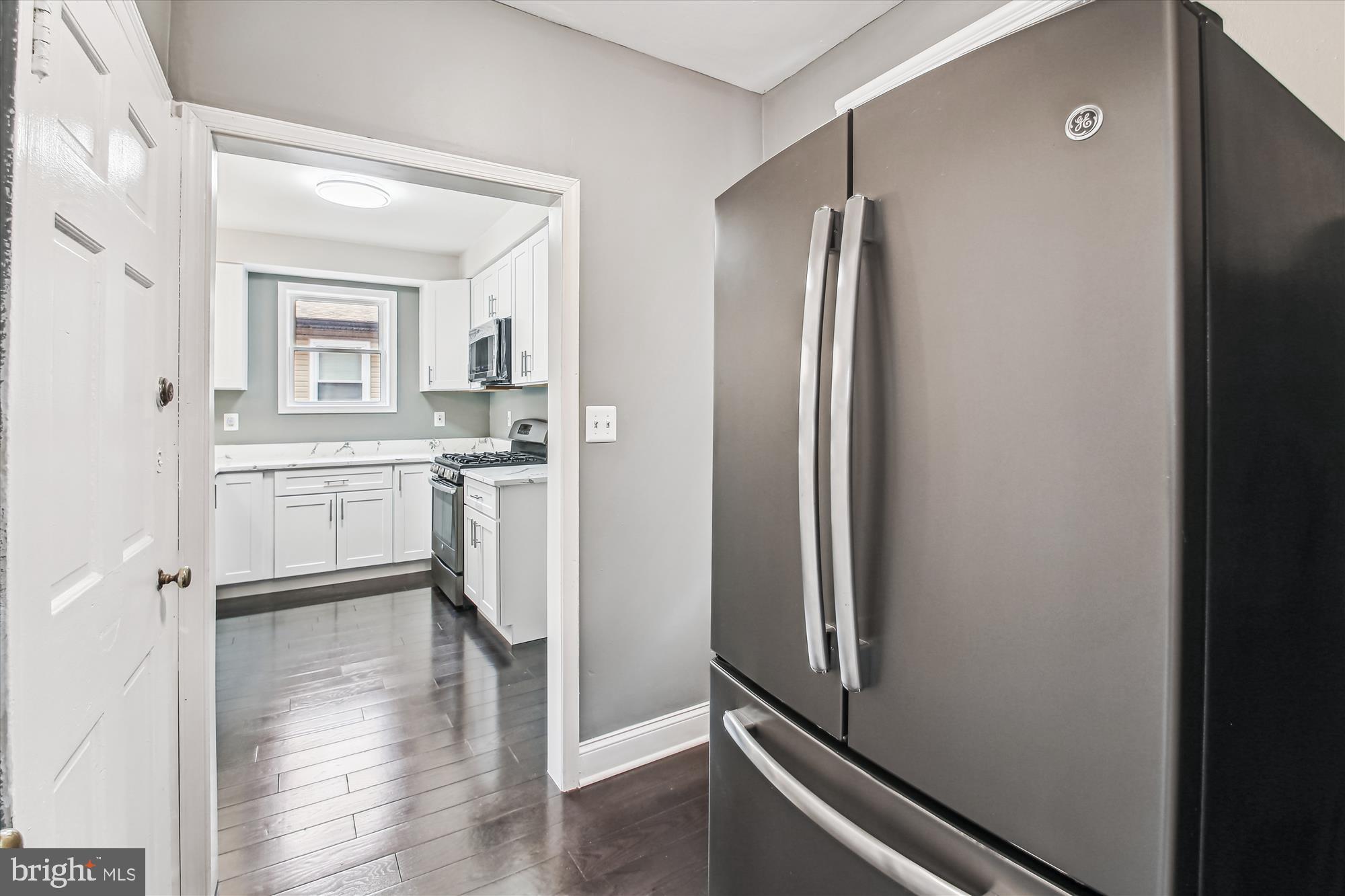 HILLSDALE ESTATES - Residential