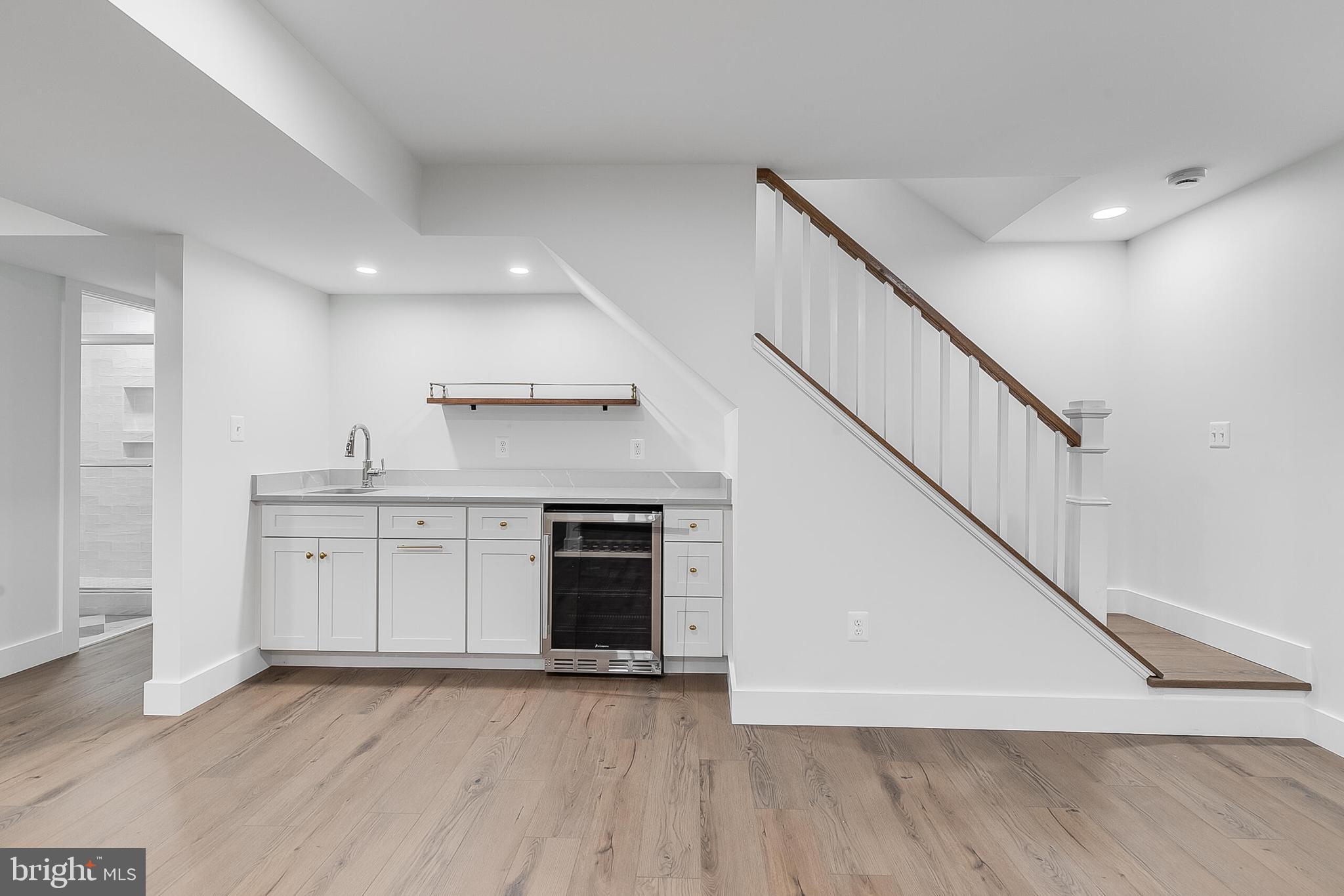 LAKEVALE ESTATES - Residential