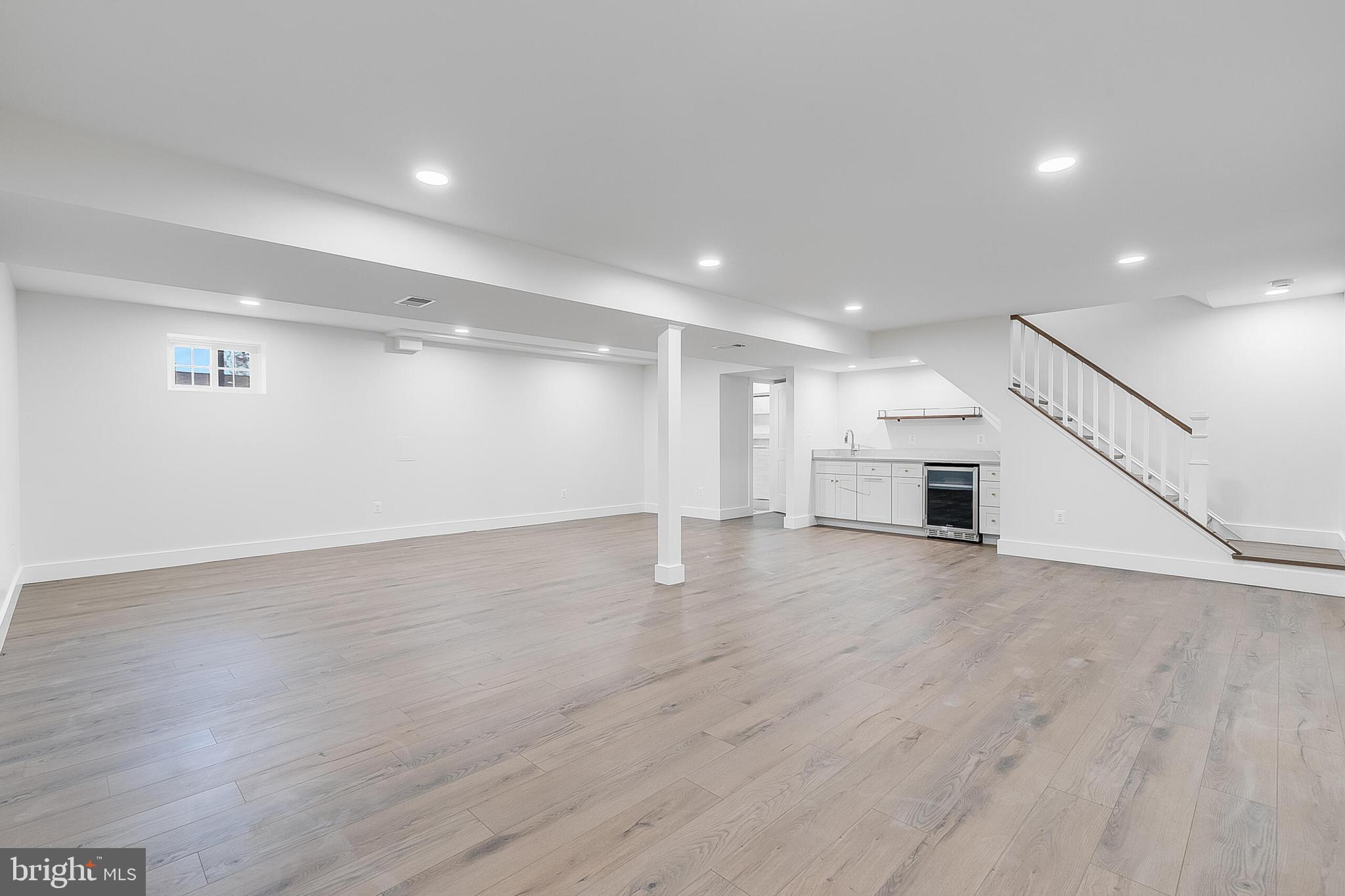 LAKEVALE ESTATES - Residential