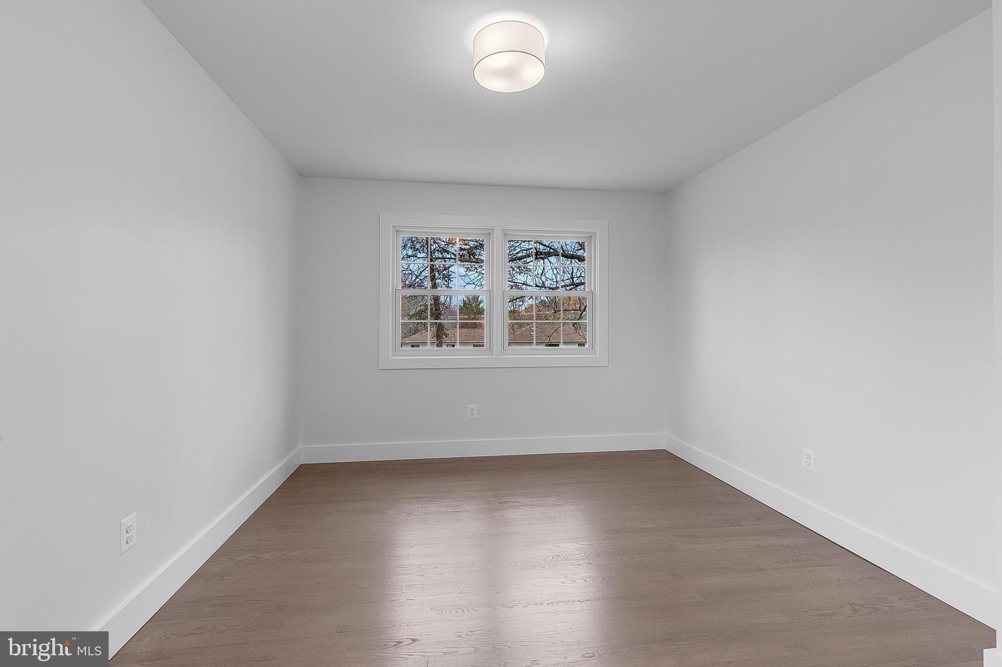 LAKEVALE ESTATES - Residential