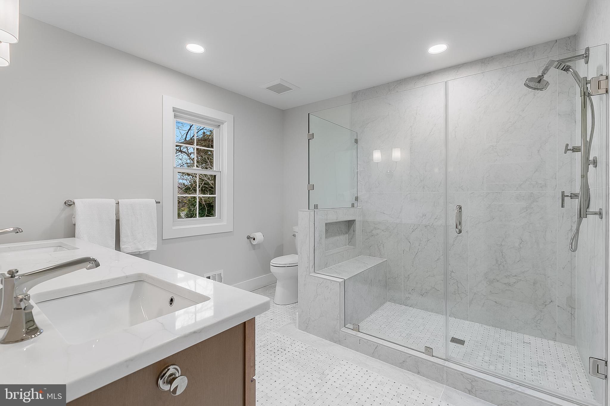 LAKEVALE ESTATES - Residential