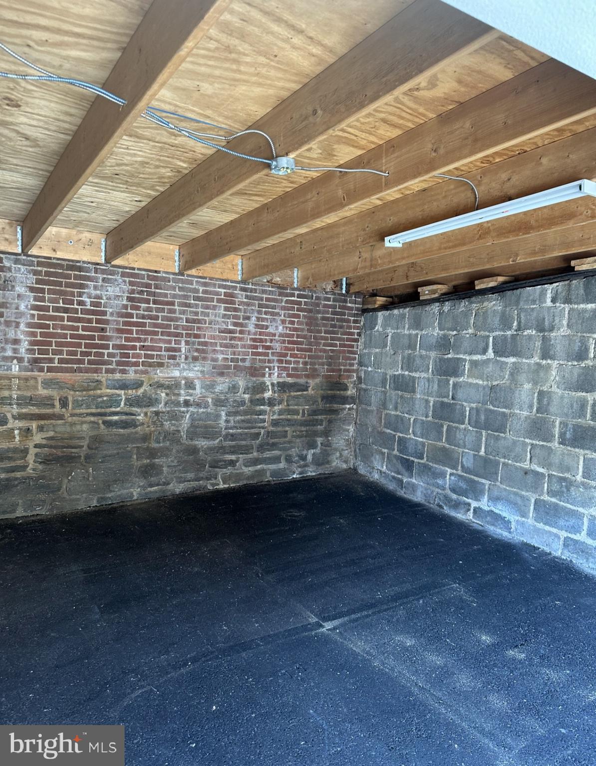330 DARBY ROAD GARAGE #3