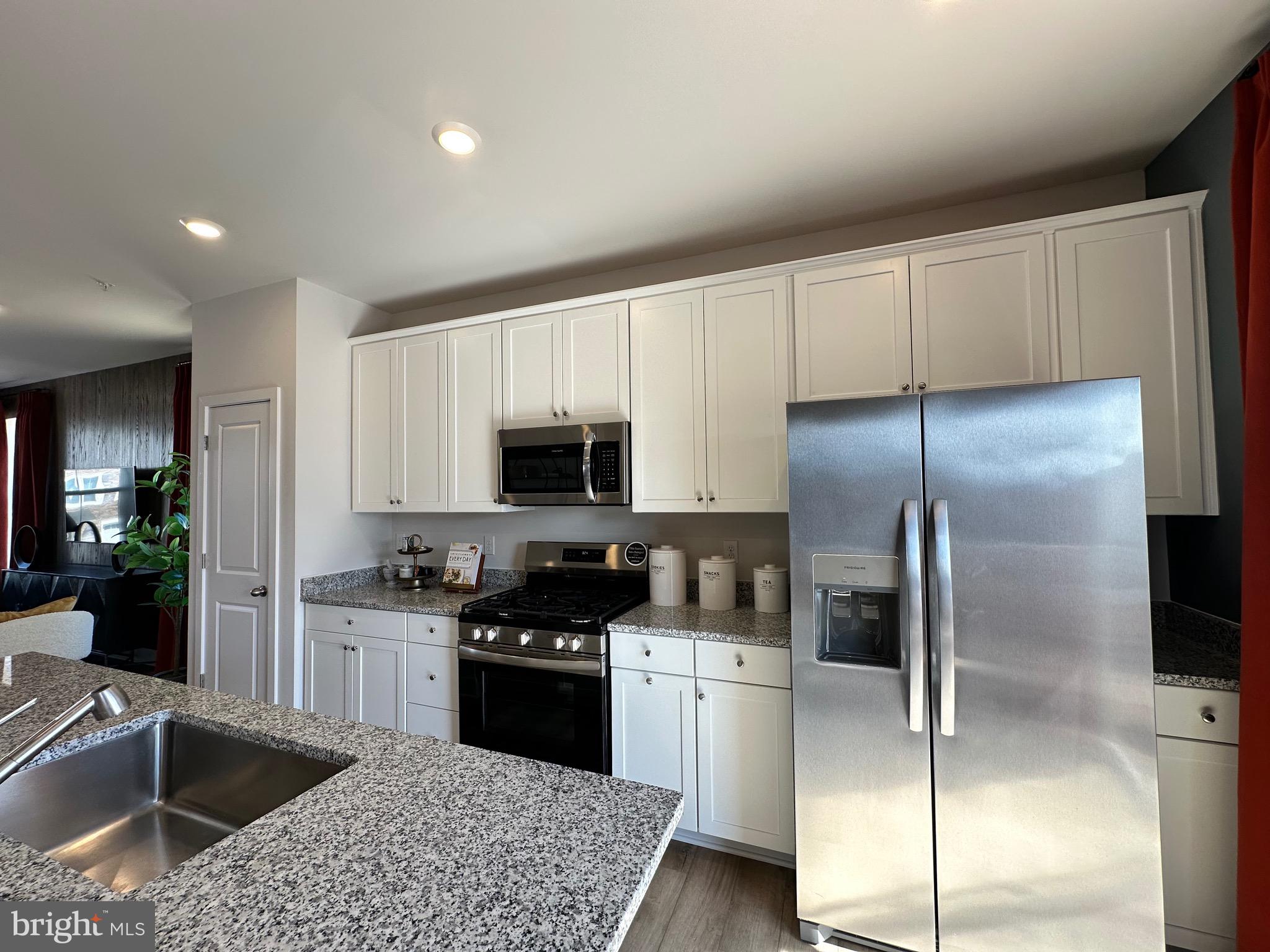 ST CHARLES - Residential