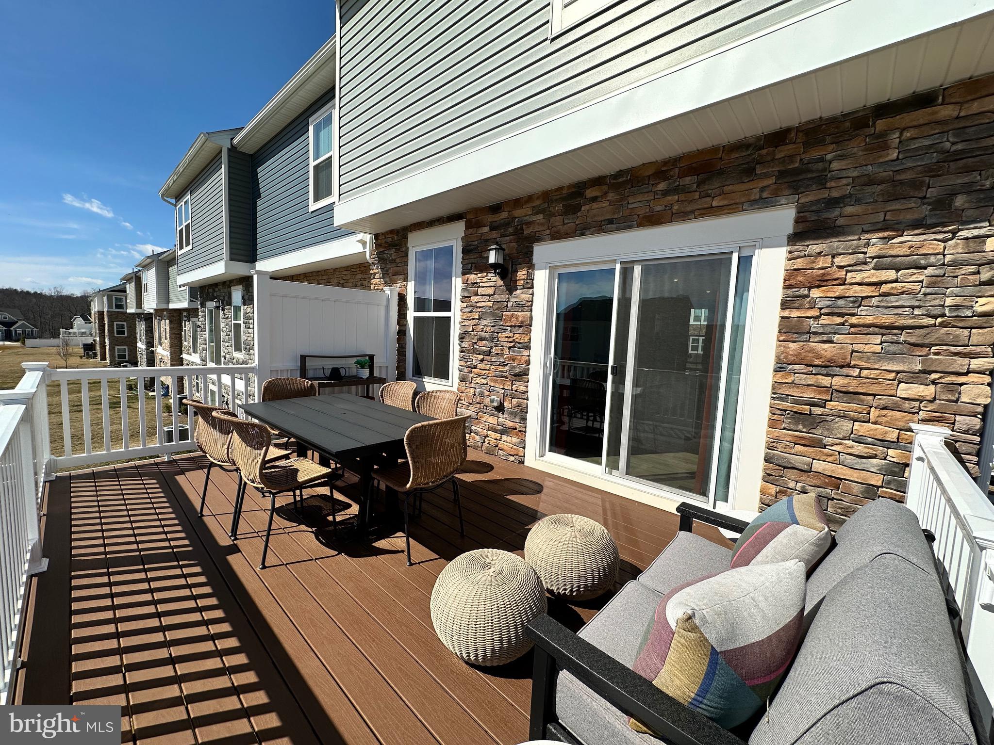 ST CHARLES - Residential