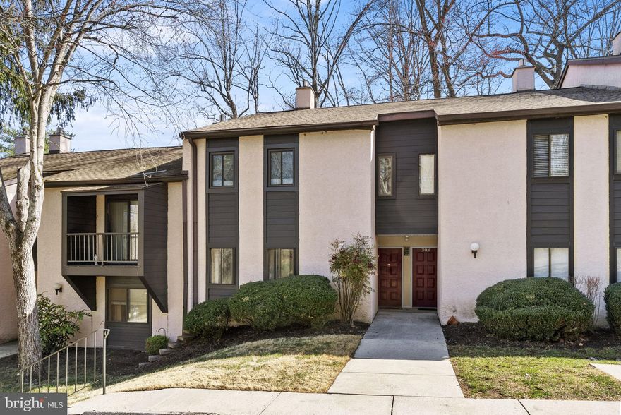Discover ease of living in this  first-floor condo, located in the sought-after Painters Crossing community. Don't miss this opportunity to own in the heart of Chadds Ford, enjoying a worry-free lifestyle in this peaceful community.  Residents enjoy access to community amenities, including: an outdoor pool, gazebo, picnic area, basketball/tennis/pickleball courts and a playground. Conveniently located with easy access to West Chester, Wilmington, and Philadelphia, this home offers the perfect combination of tranquility and accessibility.  The condo fee includes gas heat, gas cooking, water, trash, snow removal and all exterior maintenance, allowing you to enjoy a worry-free lifestyle.  This unit is in need of some TLC and awaits your personal touch and updates- don’t miss the chance to make this home your own!