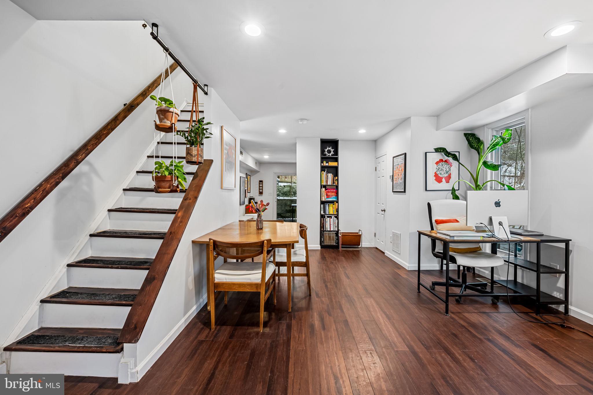 MOUNT WASHINGTON - Residential