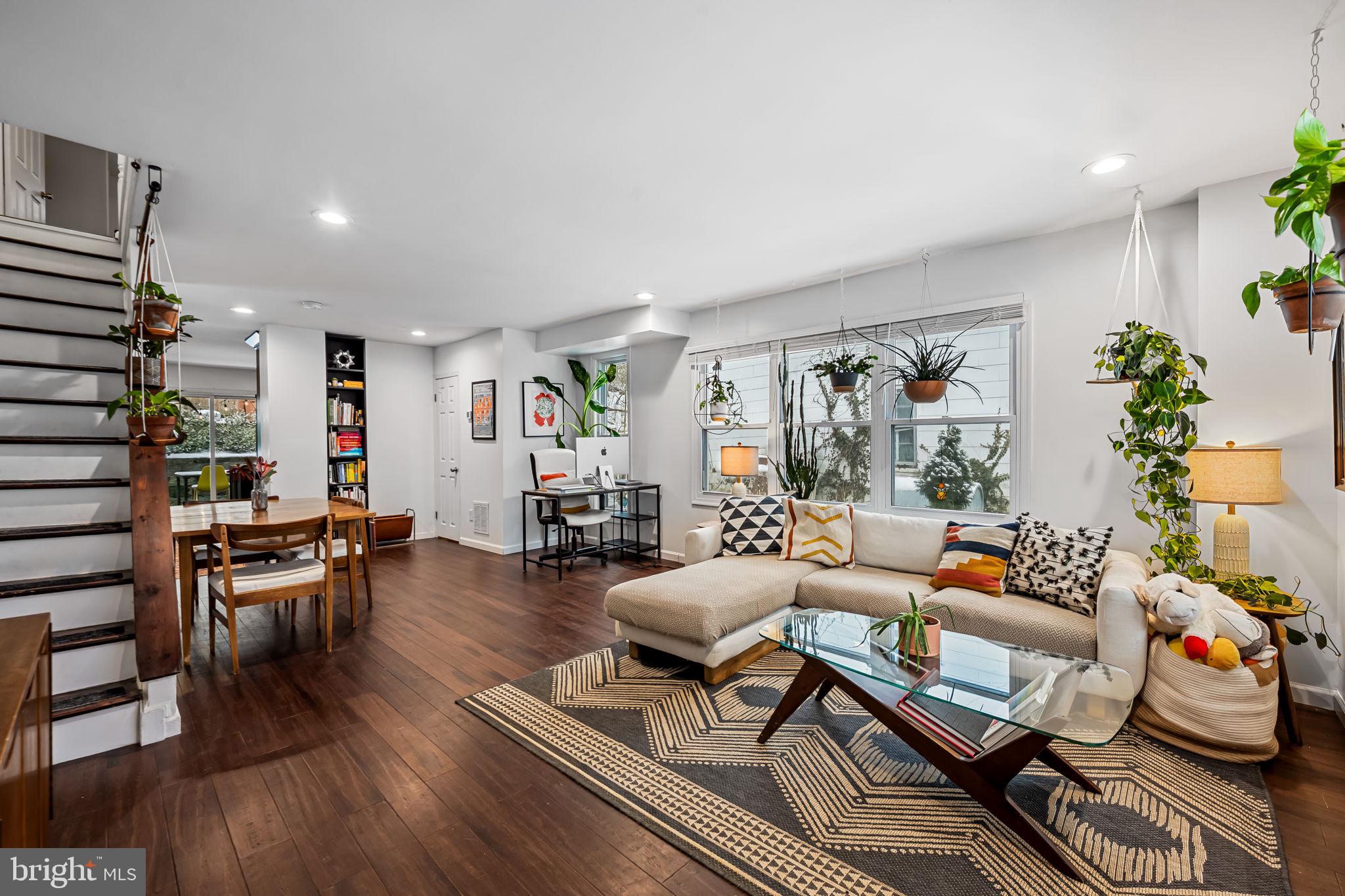 MOUNT WASHINGTON - Residential