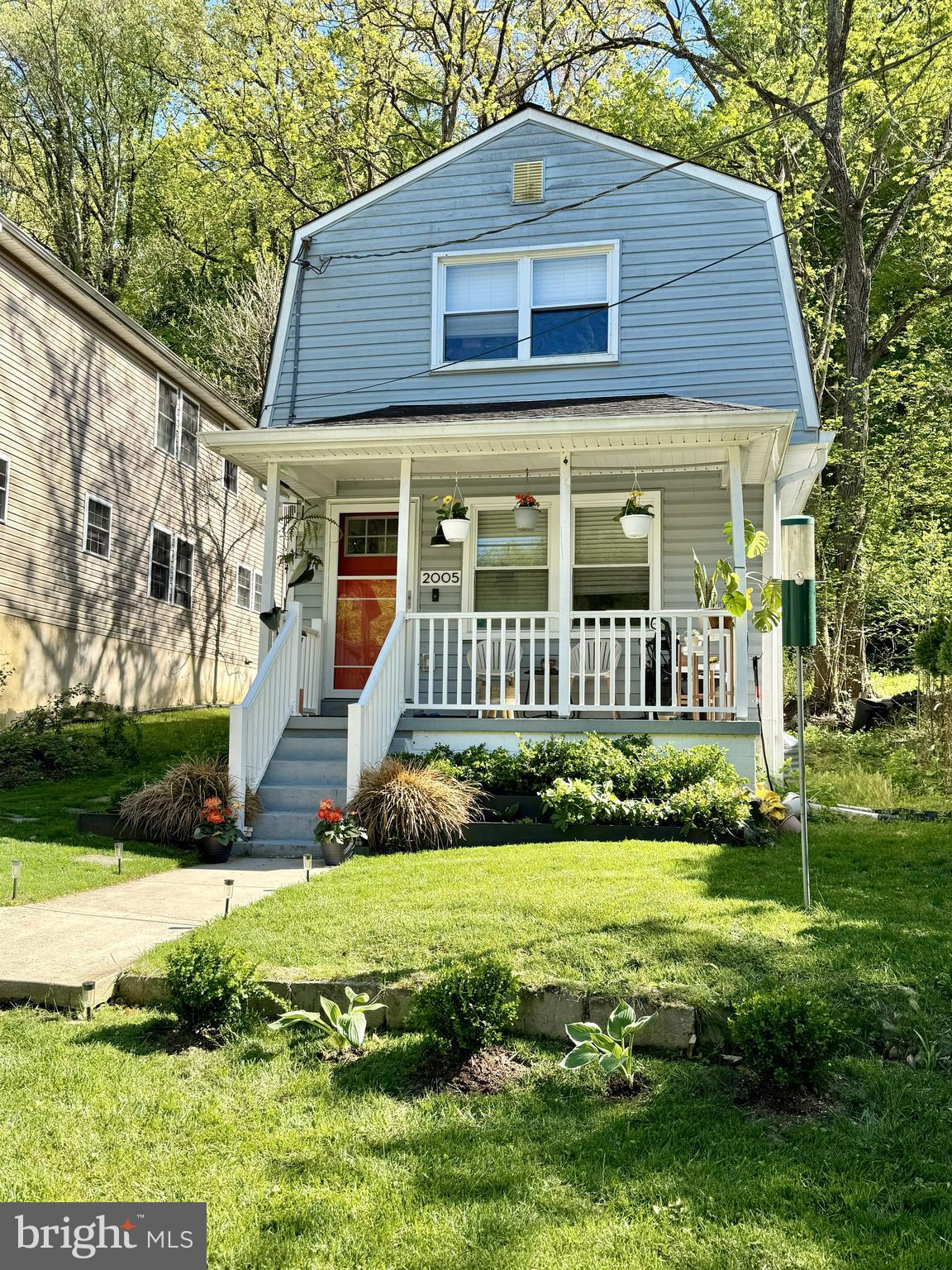 MOUNT WASHINGTON - Residential