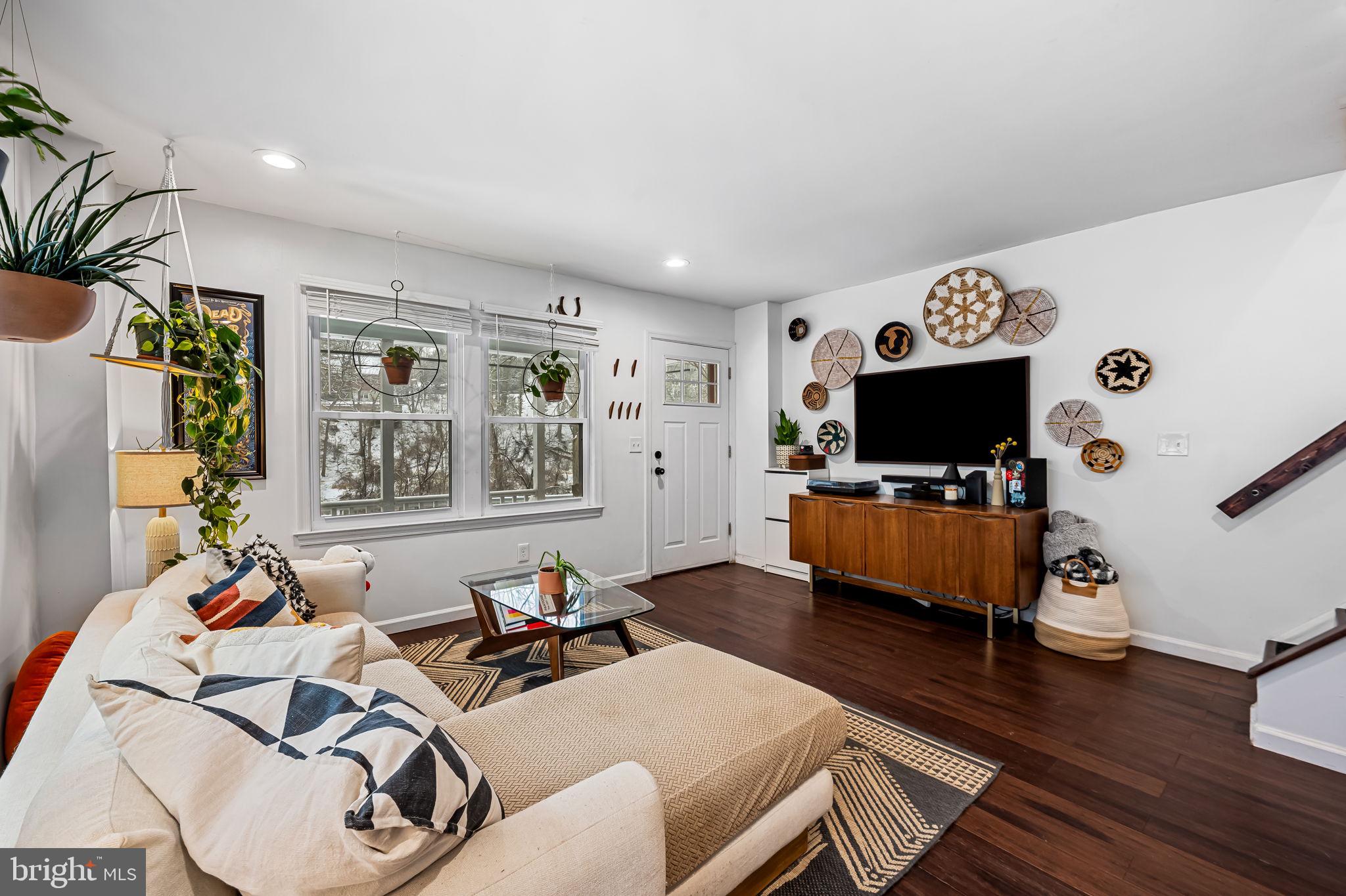 MOUNT WASHINGTON - Residential