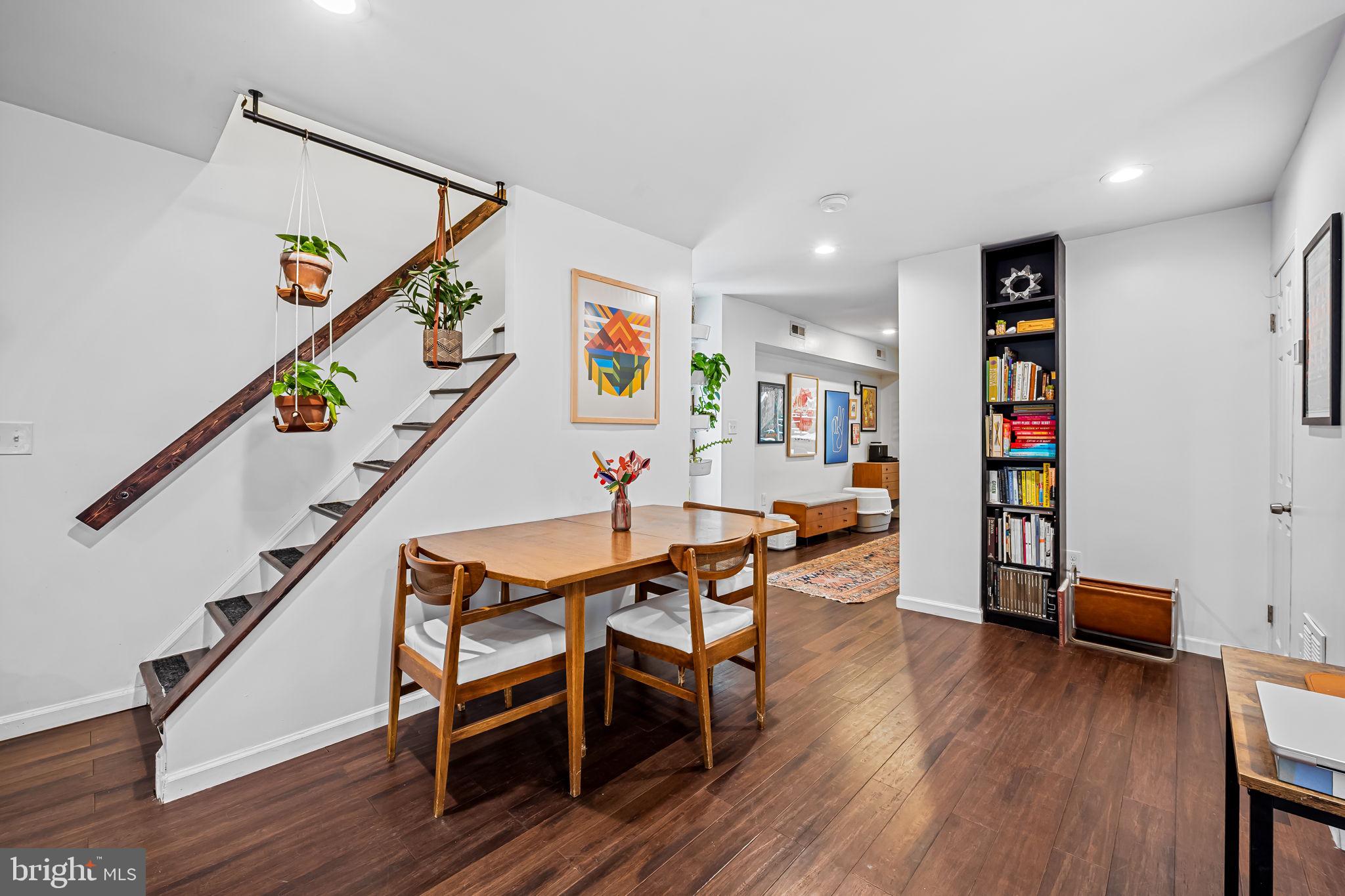 MOUNT WASHINGTON - Residential