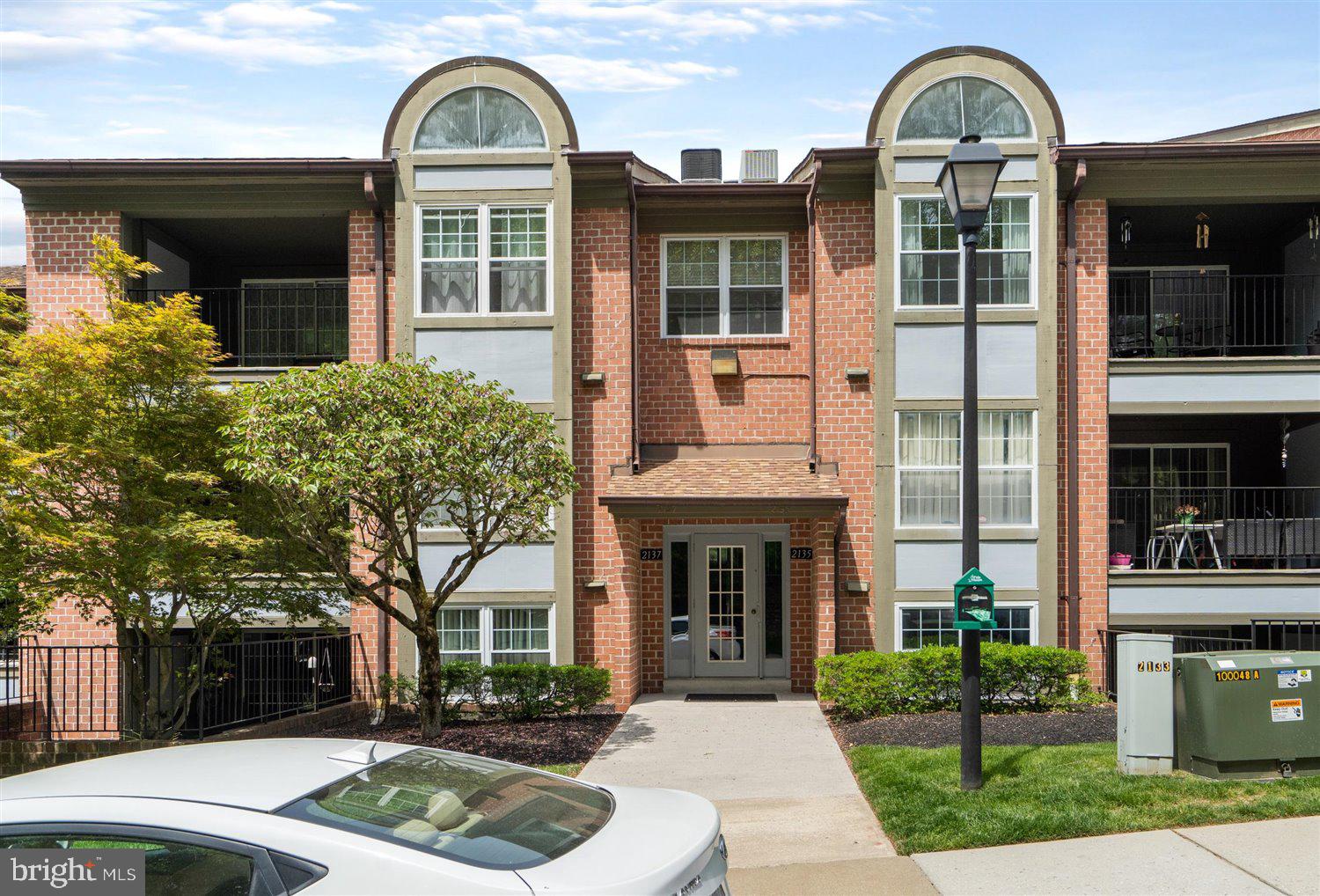 THE FALLS GARDEN - Residential