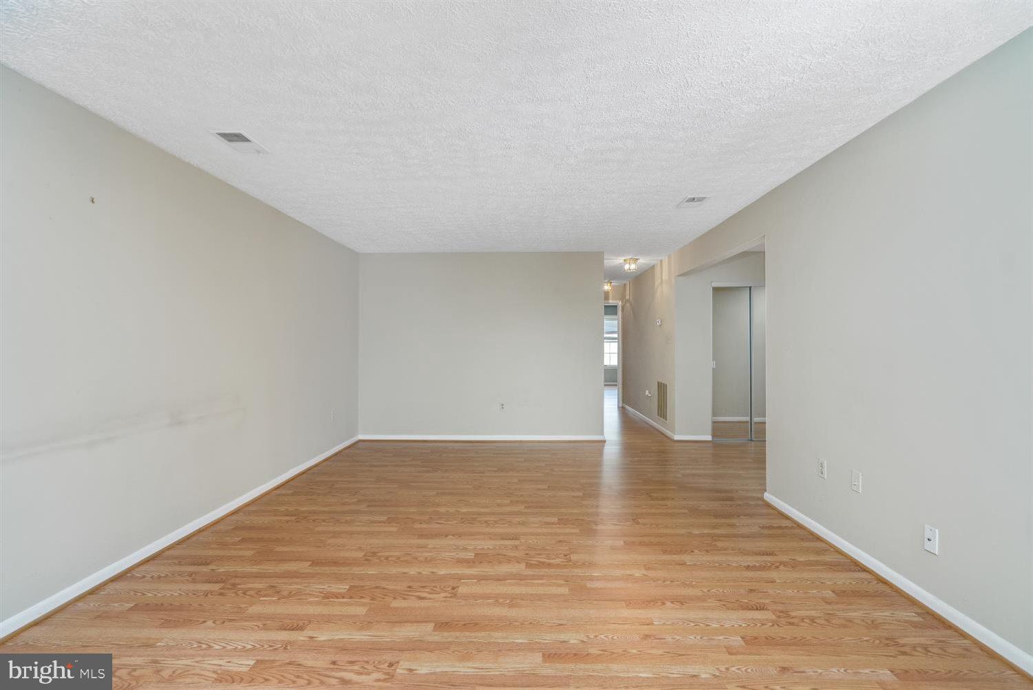 THE FALLS GARDEN - Residential