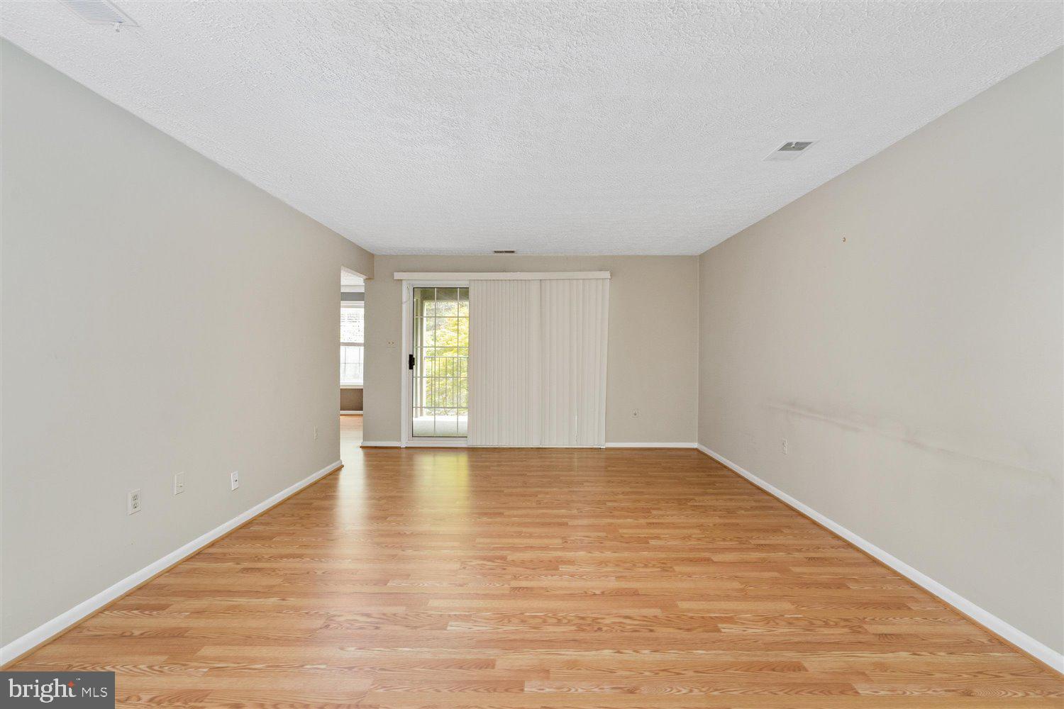 THE FALLS GARDEN - Residential