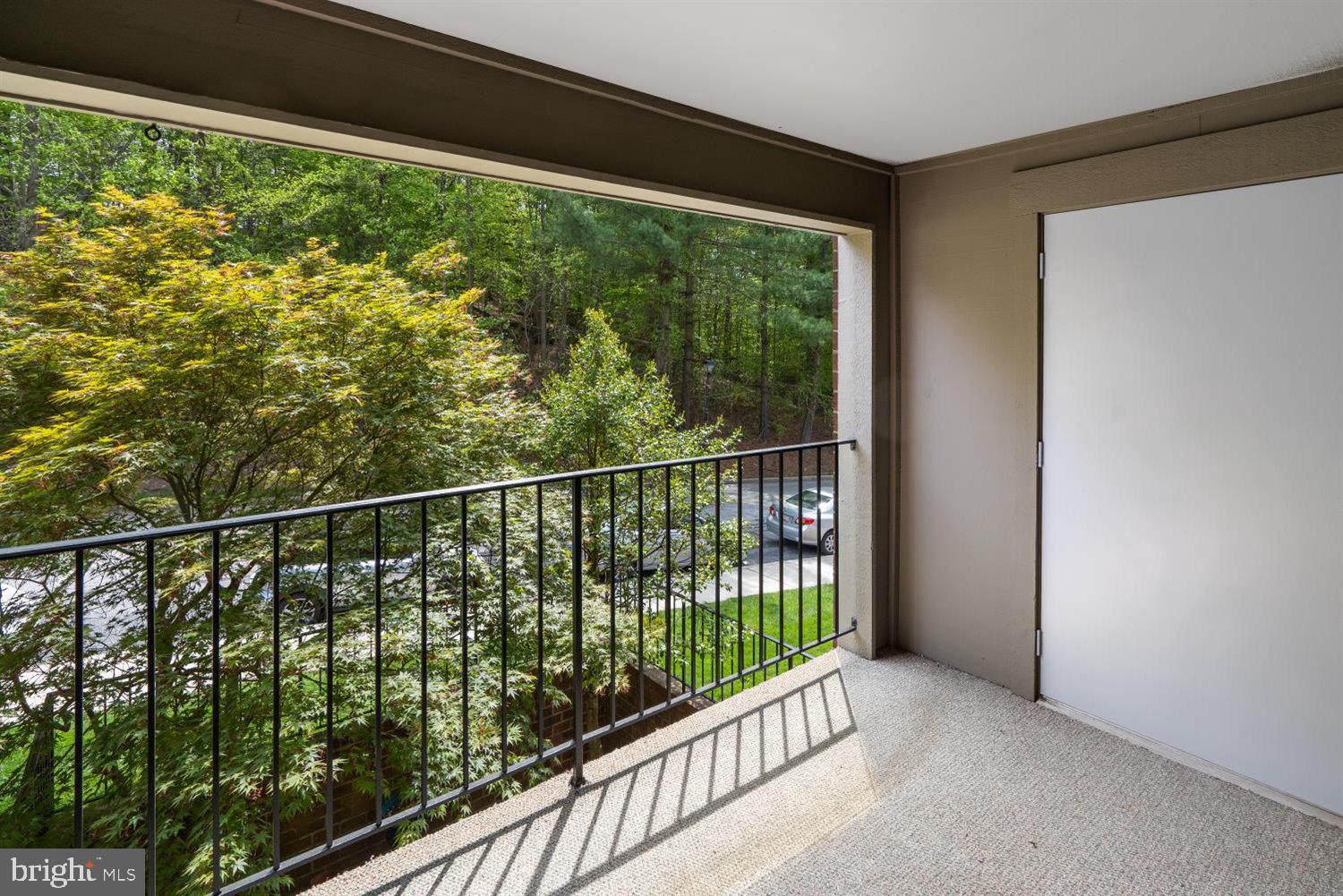 THE FALLS GARDEN - Residential