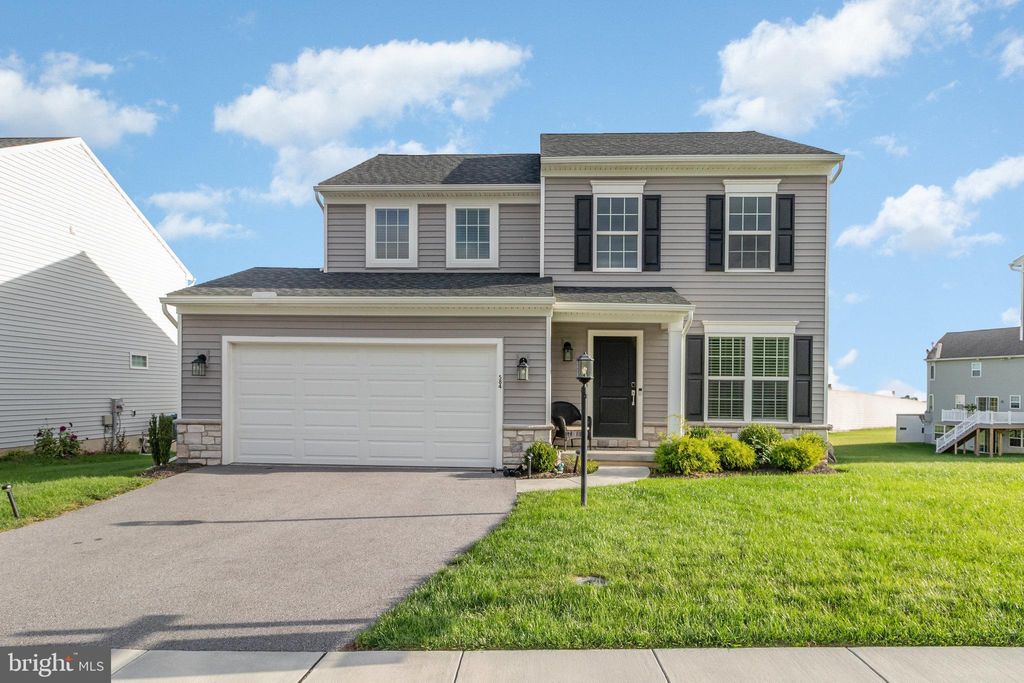 Photo of 584 Smoke House Dr, MECHANICSBURG, PA 17055 (MLS # PACB2047278)