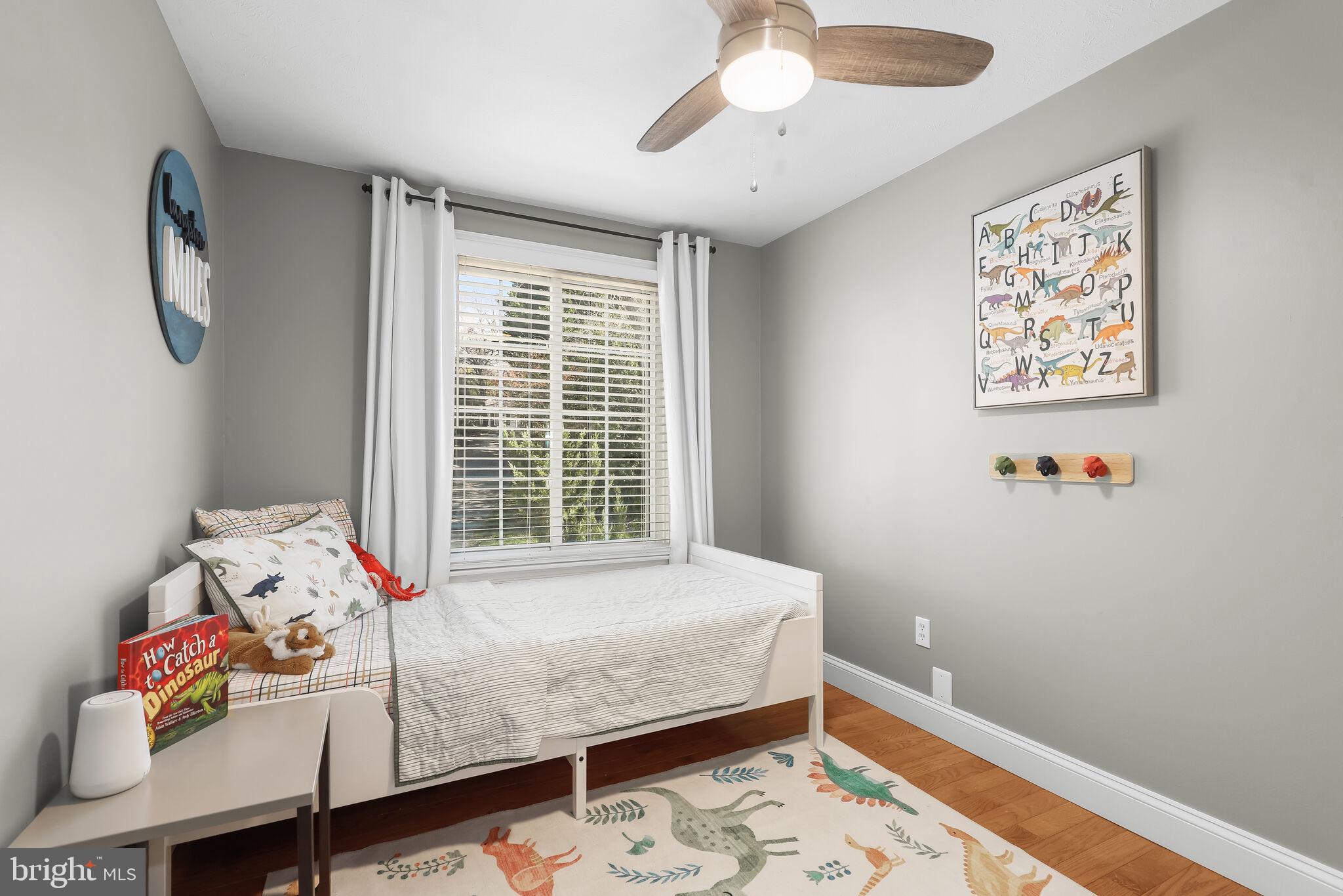 WHISPERING WOODS - Residential